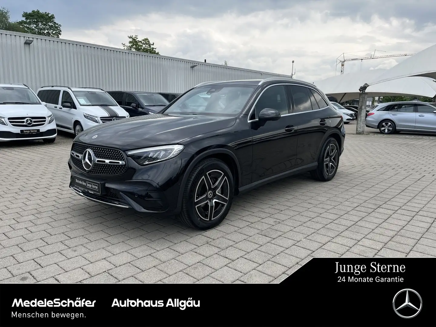 Mercedes-Benz GLC 200 GLC 200 4M AMG Pano AHK Memory Vorr.-Distronic LED Schwarz - 1