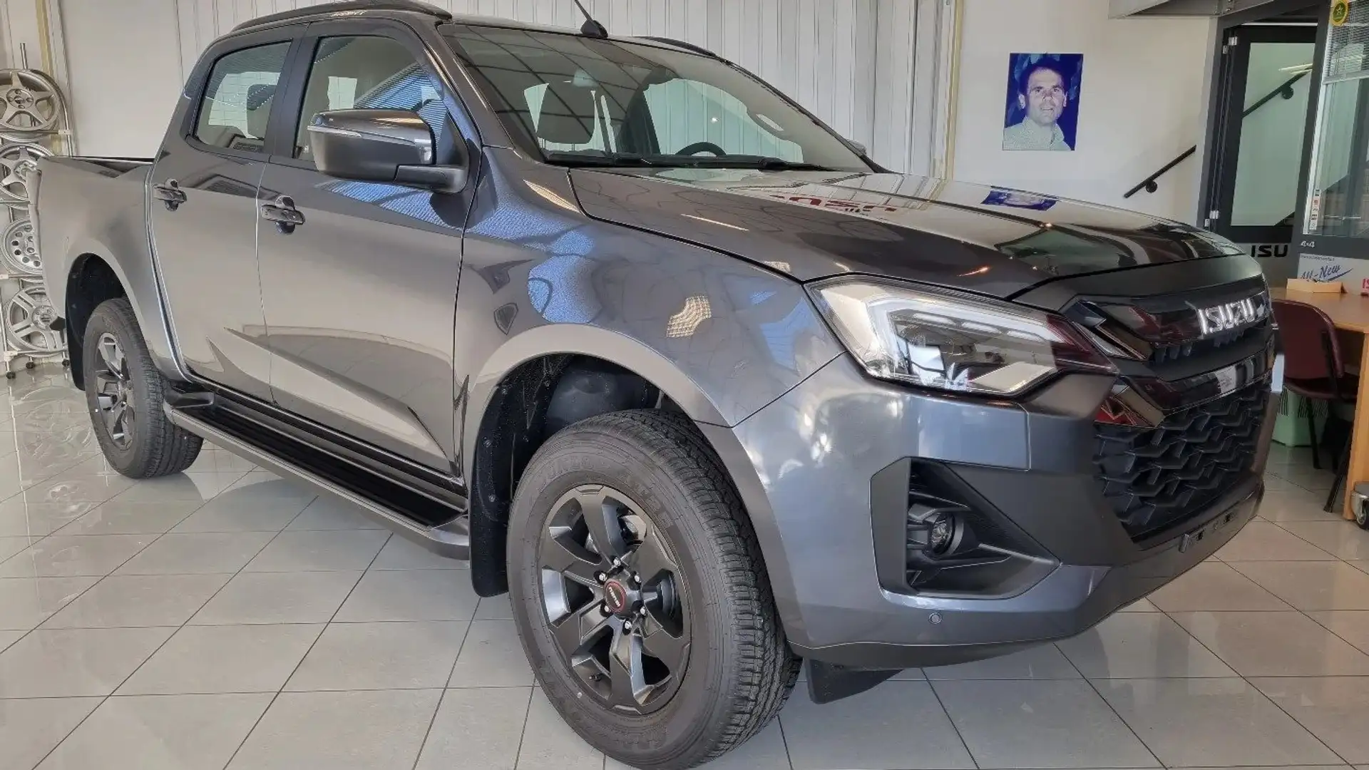 Isuzu D-Max NITRO SPORT MY24 PRONTA CONSEGNA Grigio - 2