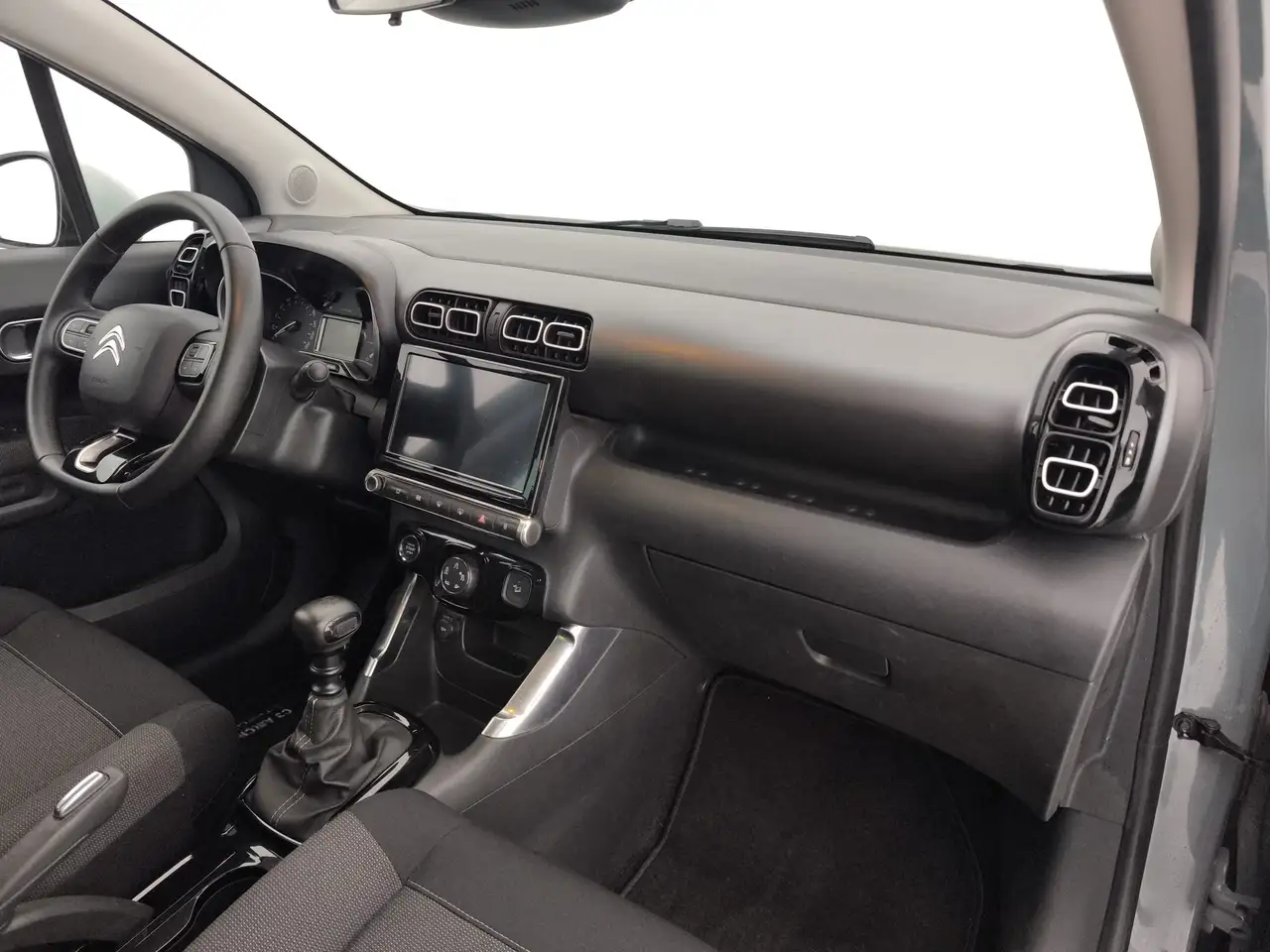 Citroen C3 Aircross 1.2 PureTech Shine 28