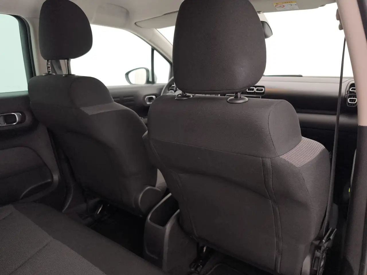 Citroen C3 Aircross 1.2 PureTech Shine 26