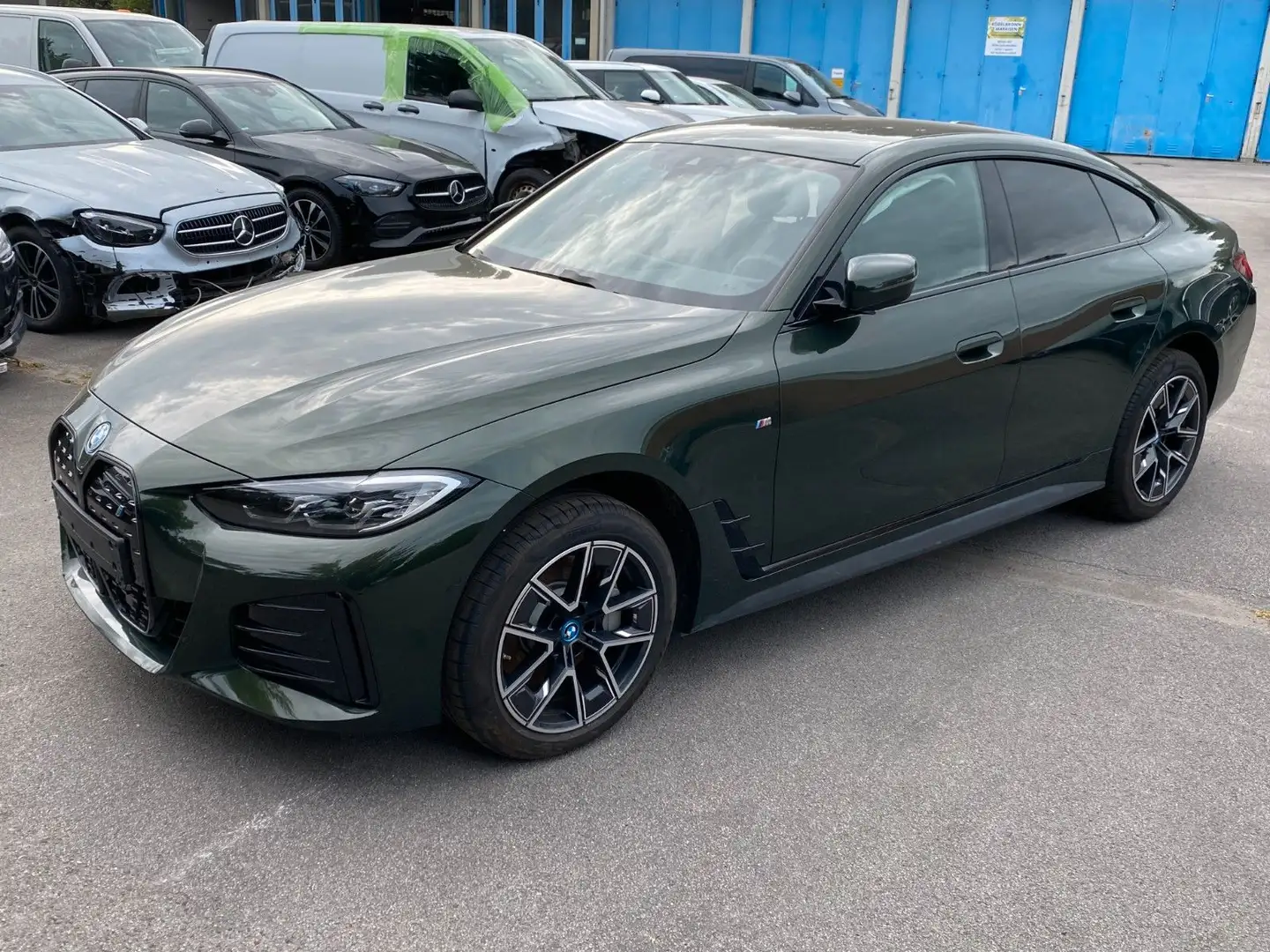 BMW i4 Gran Coupe 40 eDrive M-Sport Vert - 1