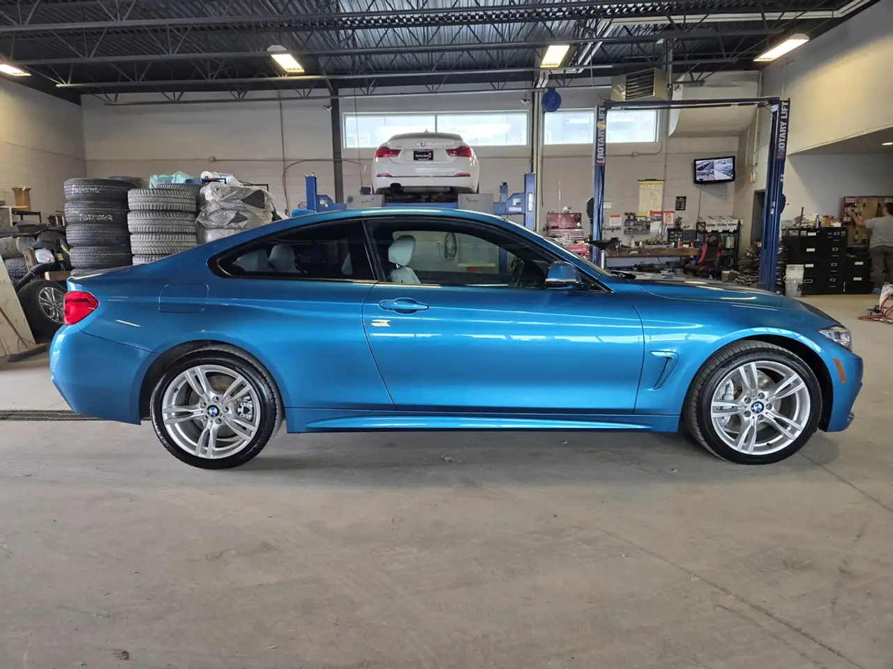 BMW 4 Series снимка BMW 4 Series