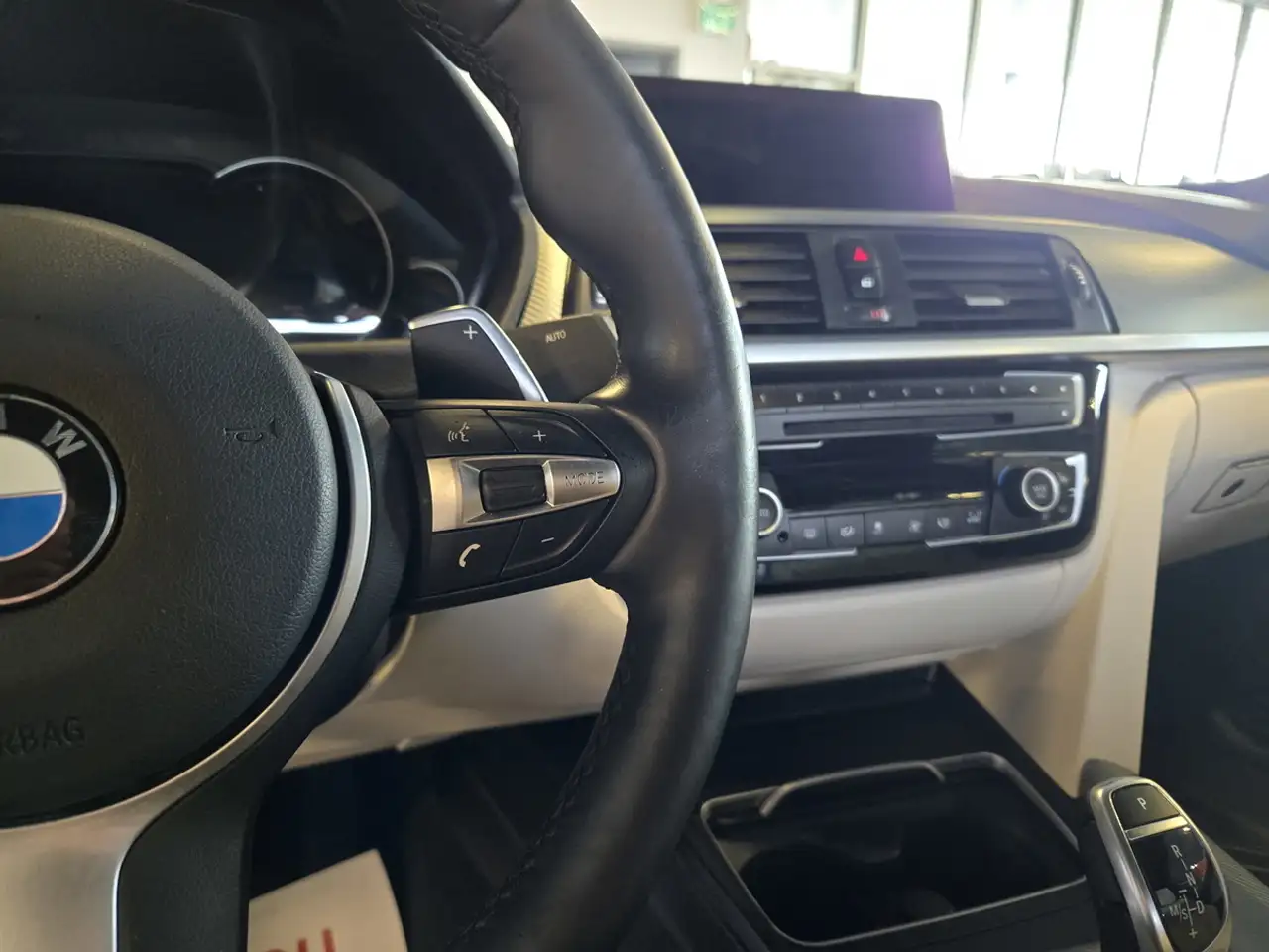 BMW 4 Series снимка BMW 4 Series