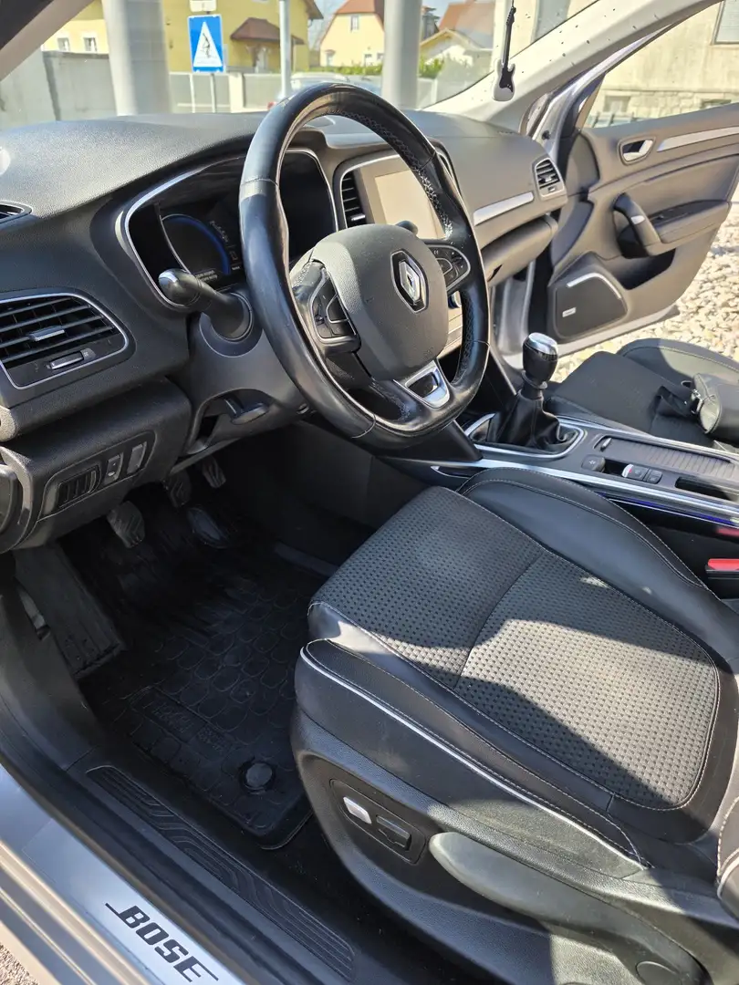 Renault Megane Grandtour ENERGY dCi 110 Start & Stopp Bose Editio - 2