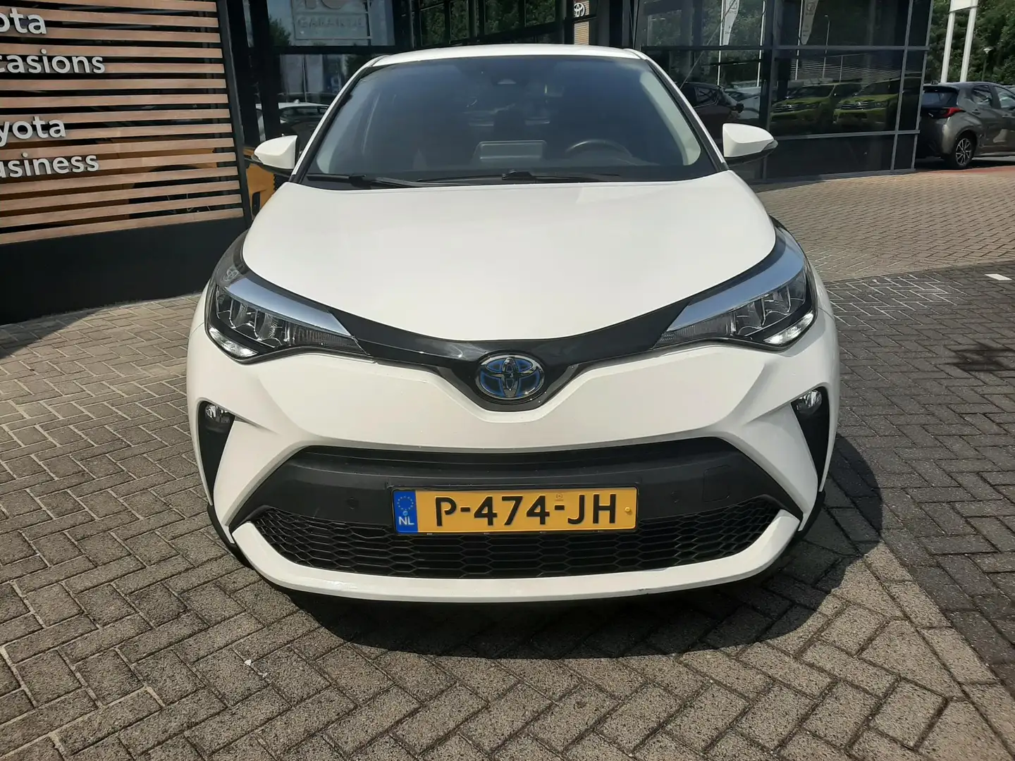 Toyota C-HR 2.0 Hybrid Dynamic 184PK NAVI KEYLESS APPLE/ANDROI Blanco - 2