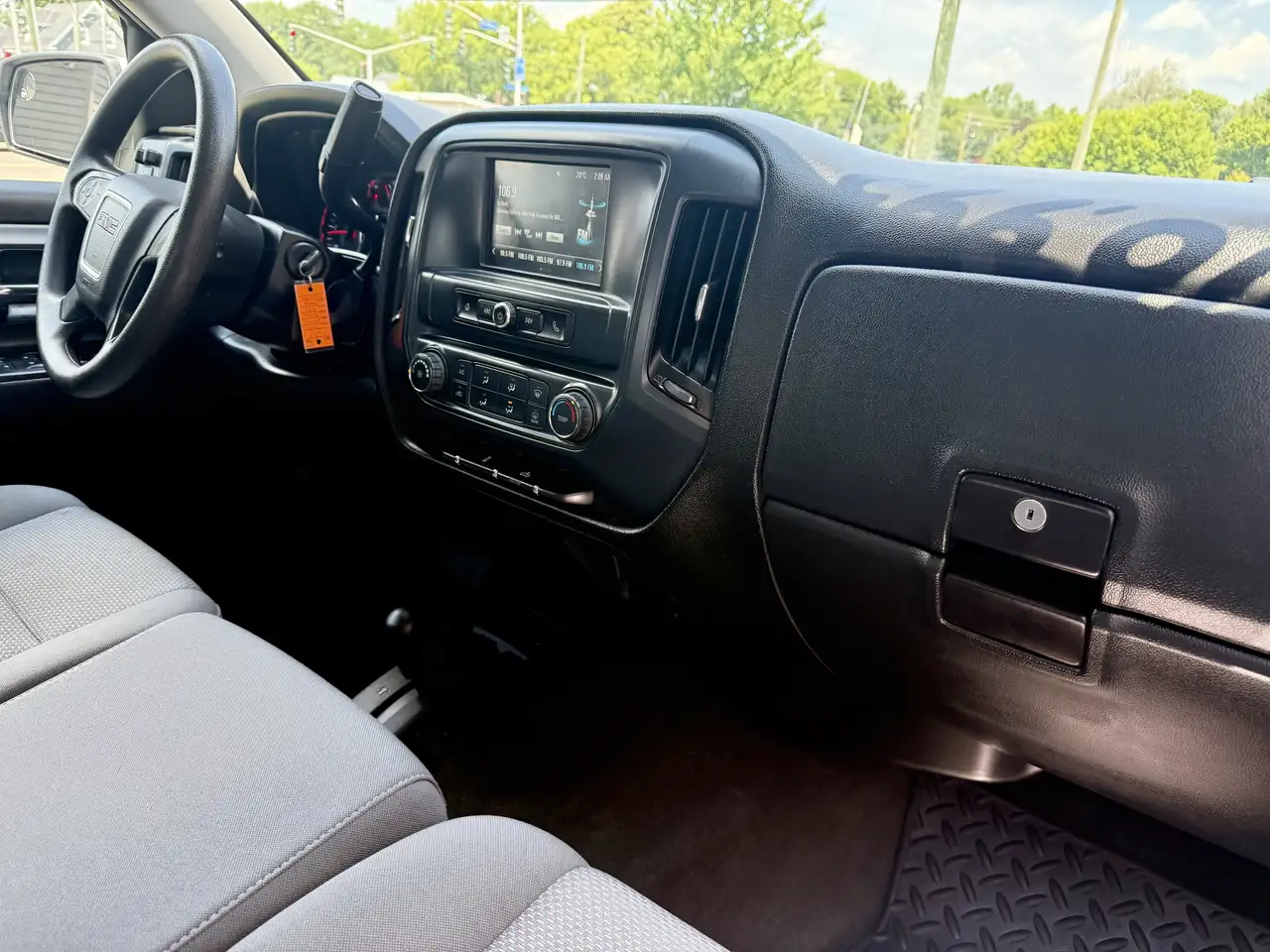 GMC Sierra 1500 fotografie GMC Sierra 1500