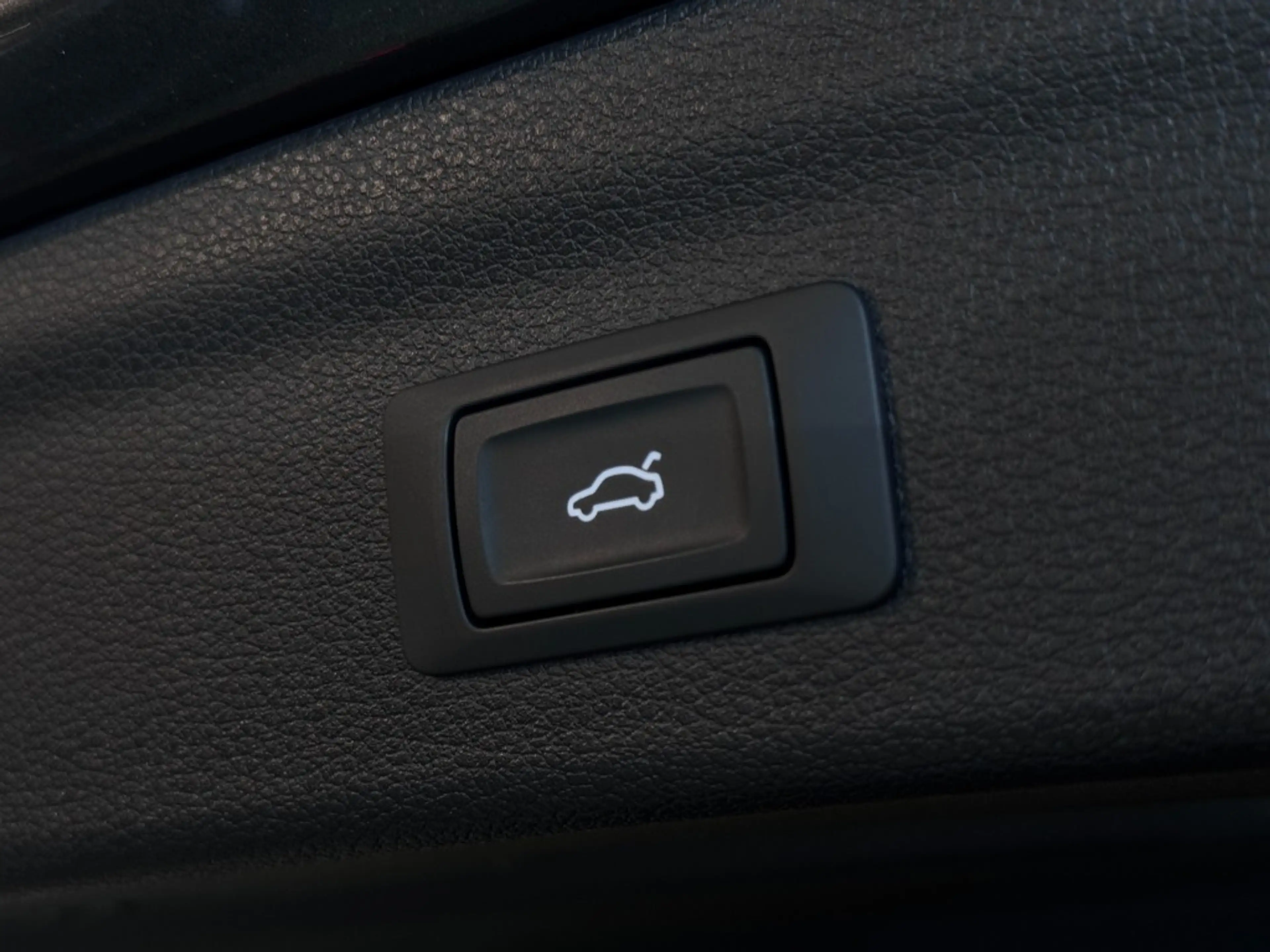Audi Q3 35 TFSI S-Line Black Edition Pano Camera Leder Tre — photo 40