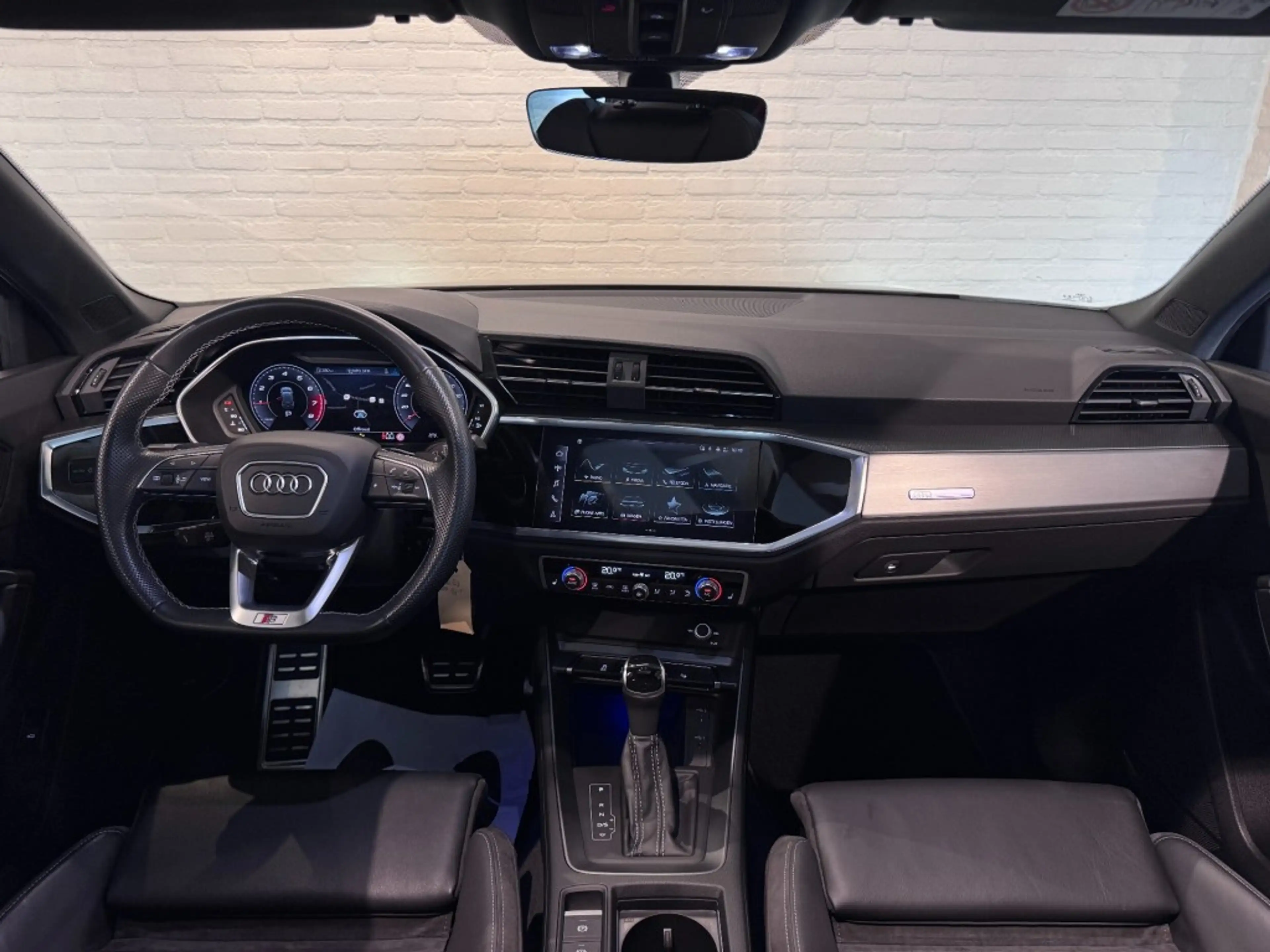 Audi Q3 35 TFSI S-Line Black Edition Pano Camera Leder Tre — photo 15