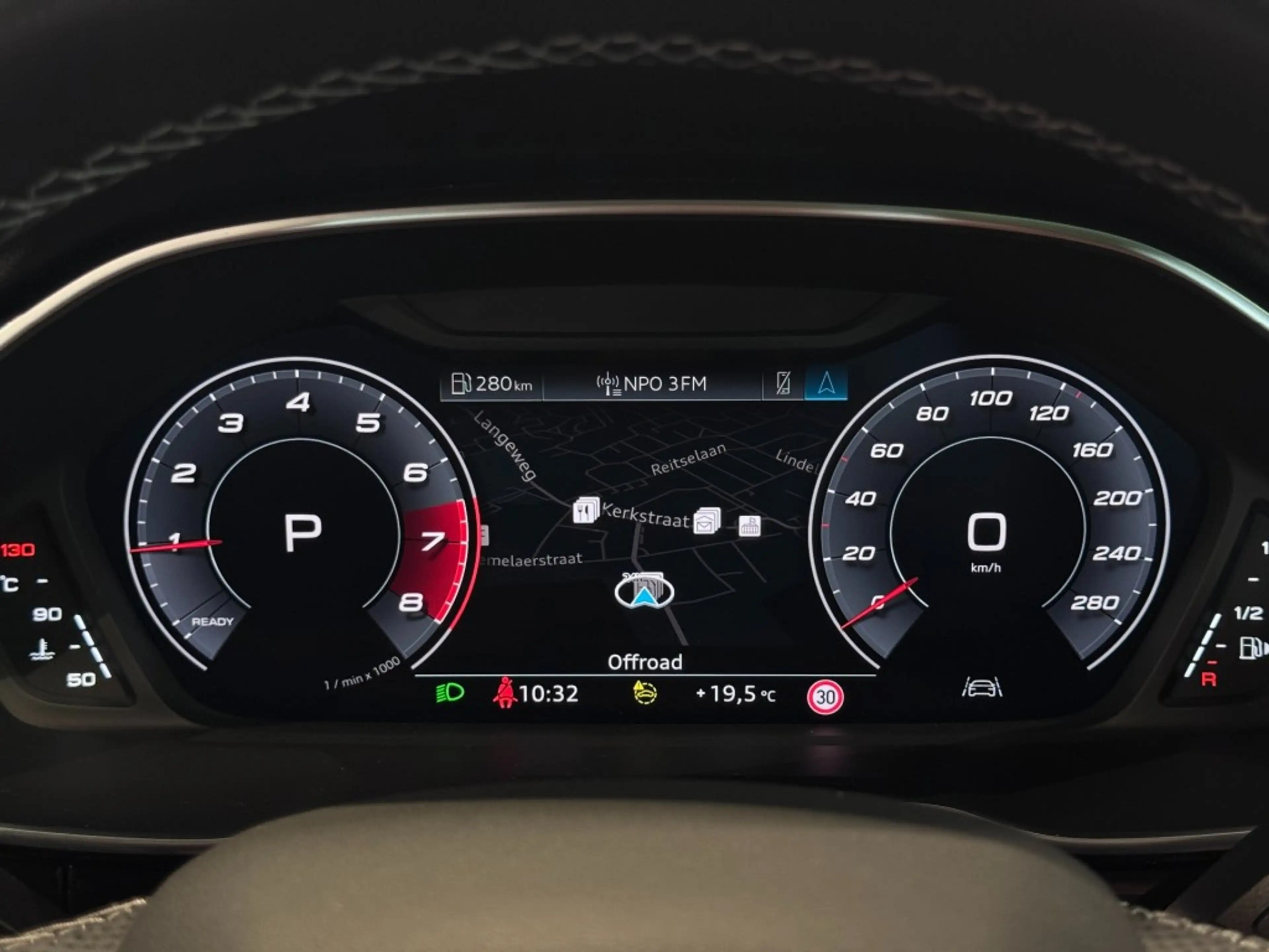 Audi Q3 35 TFSI S-Line Black Edition Pano Camera Leder Tre — photo 18