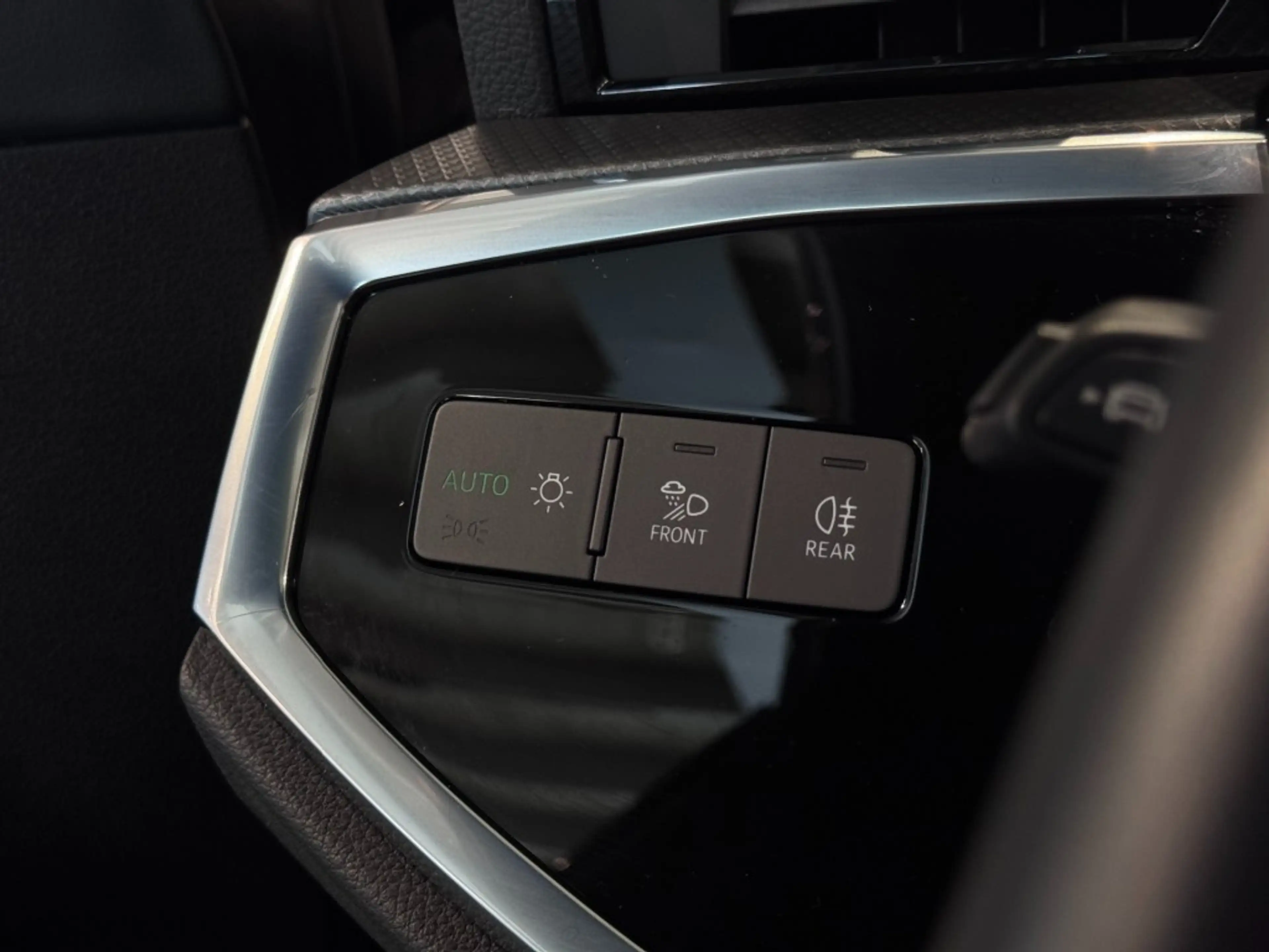 Audi Q3 35 TFSI S-Line Black Edition Pano Camera Leder Tre — photo 17