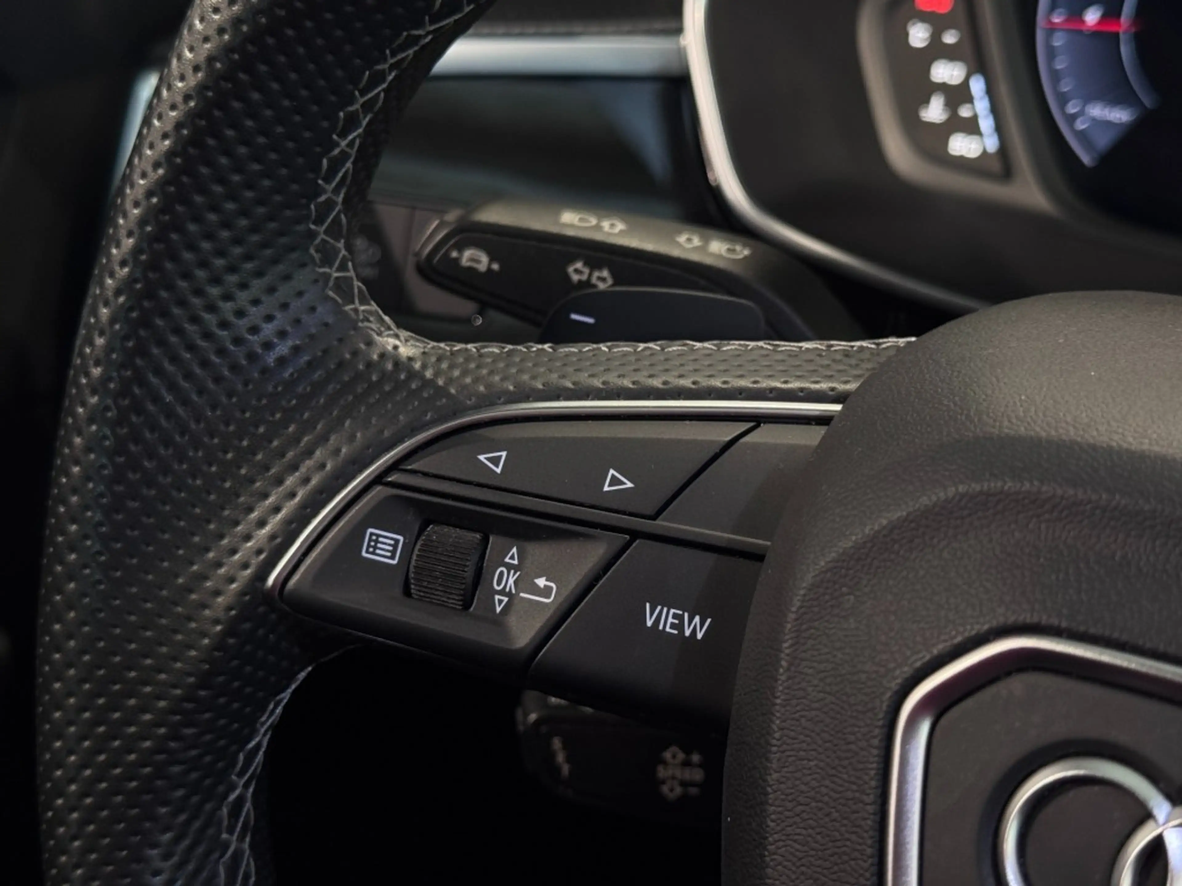 Audi Q3 35 TFSI S-Line Black Edition Pano Camera Leder Tre — photo 20