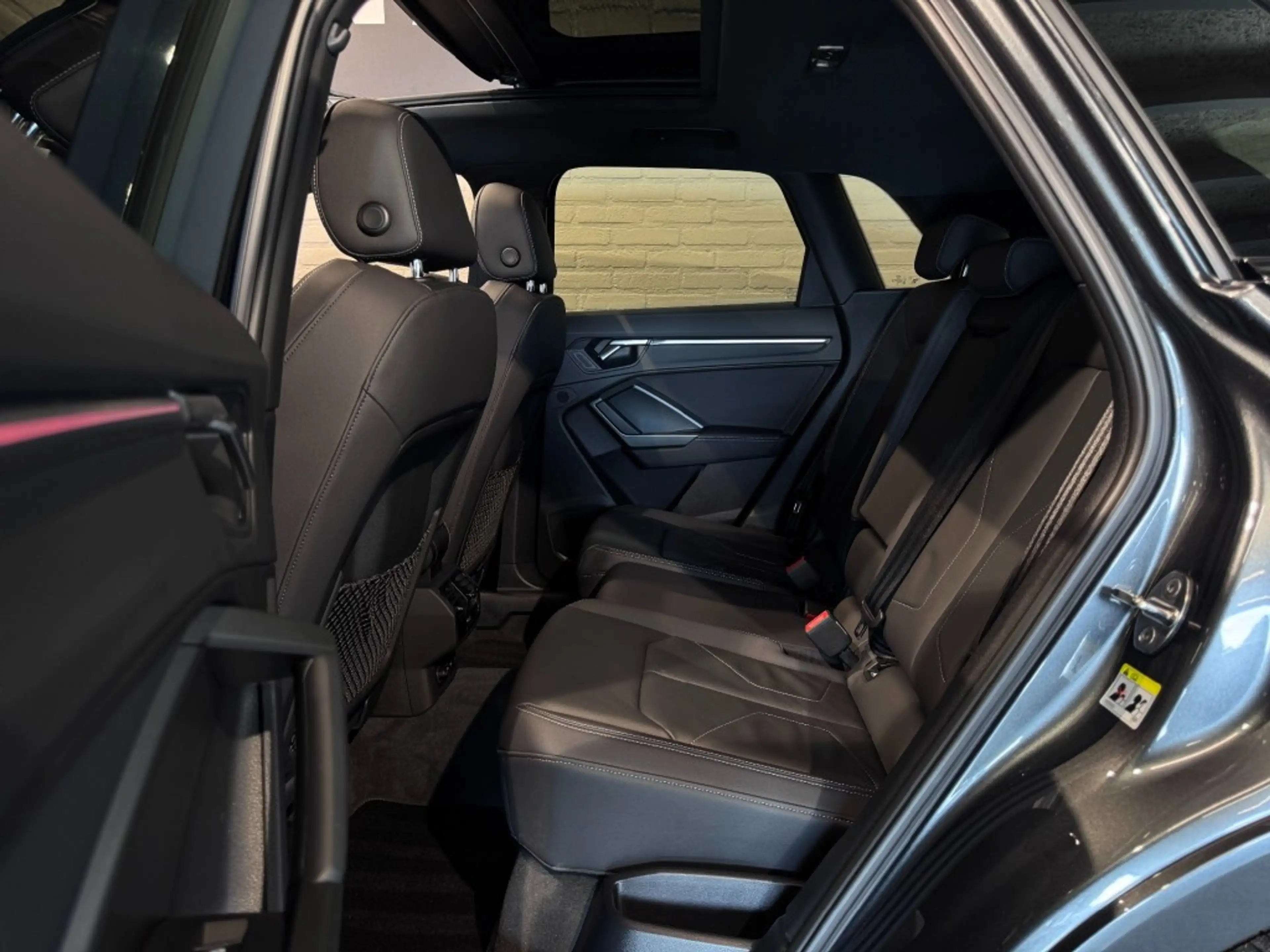 Audi Q3 35 TFSI S-Line Black Edition Pano Camera Leder Tre — photo 36