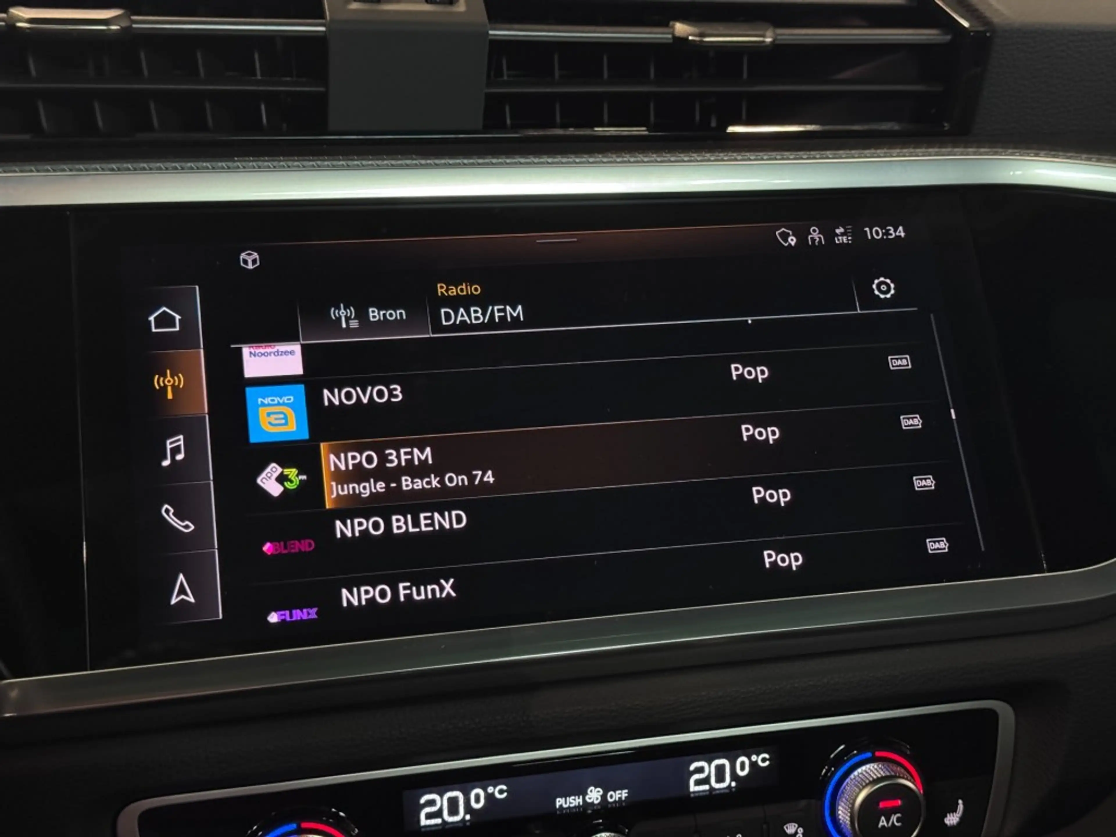 Audi Q3 35 TFSI S-Line Black Edition Pano Camera Leder Tre — photo 26
