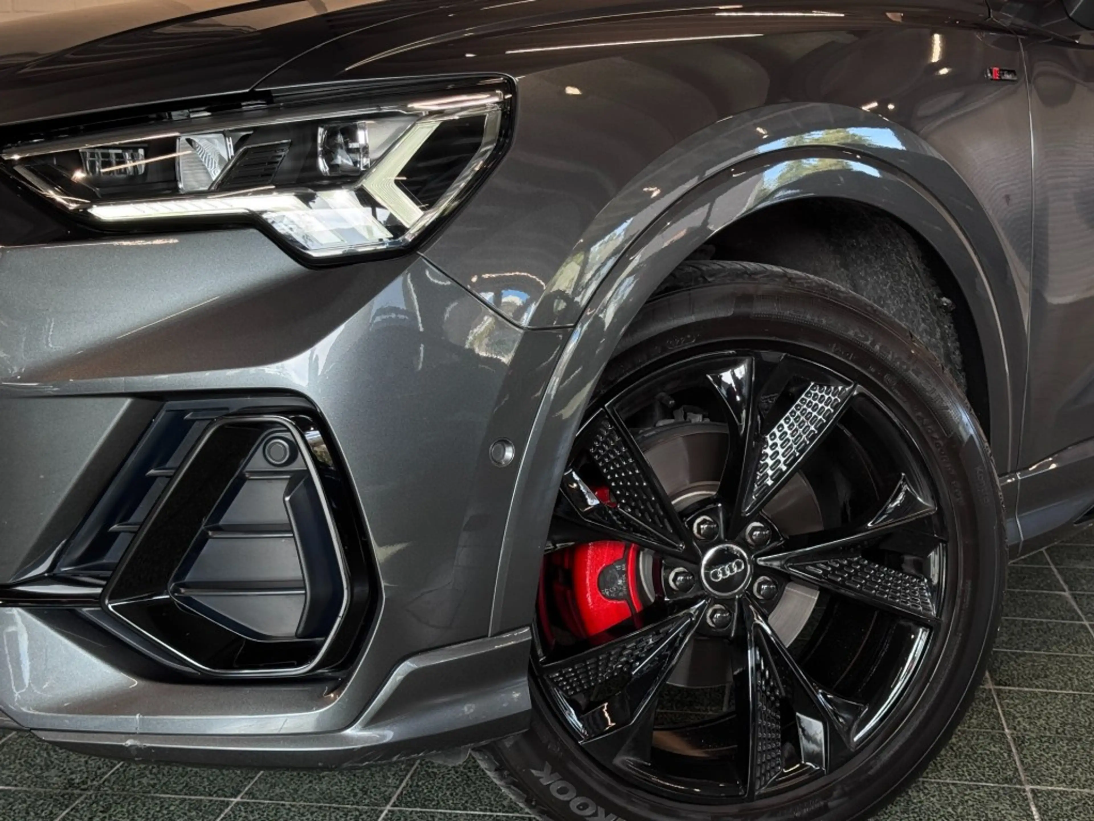 Audi Q3 35 TFSI S-Line Black Edition Pano Camera Leder Tre — photo 5