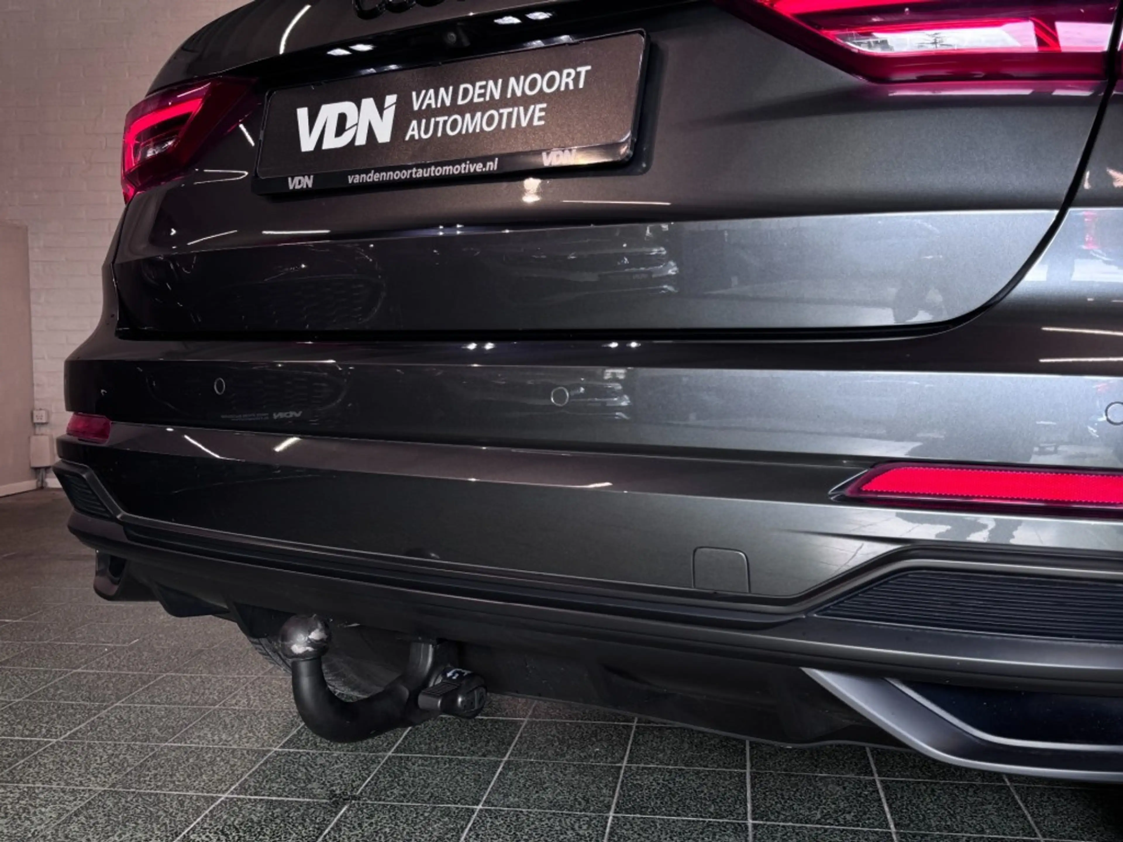 Audi Q3 35 TFSI S-Line Black Edition Pano Camera Leder Tre — photo 12