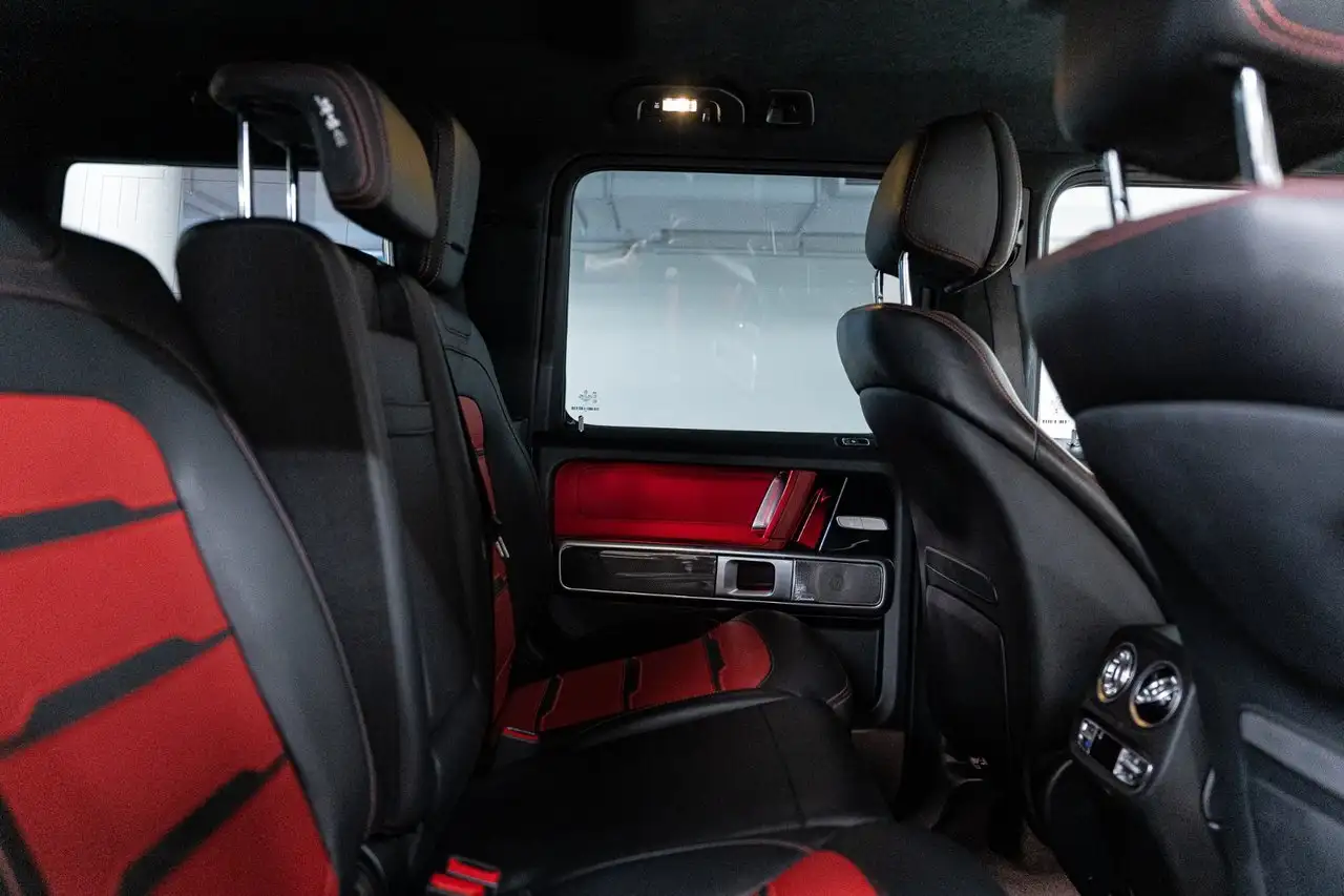 Mercedes-Benz G-Class снимка Mercedes-Benz G-Class