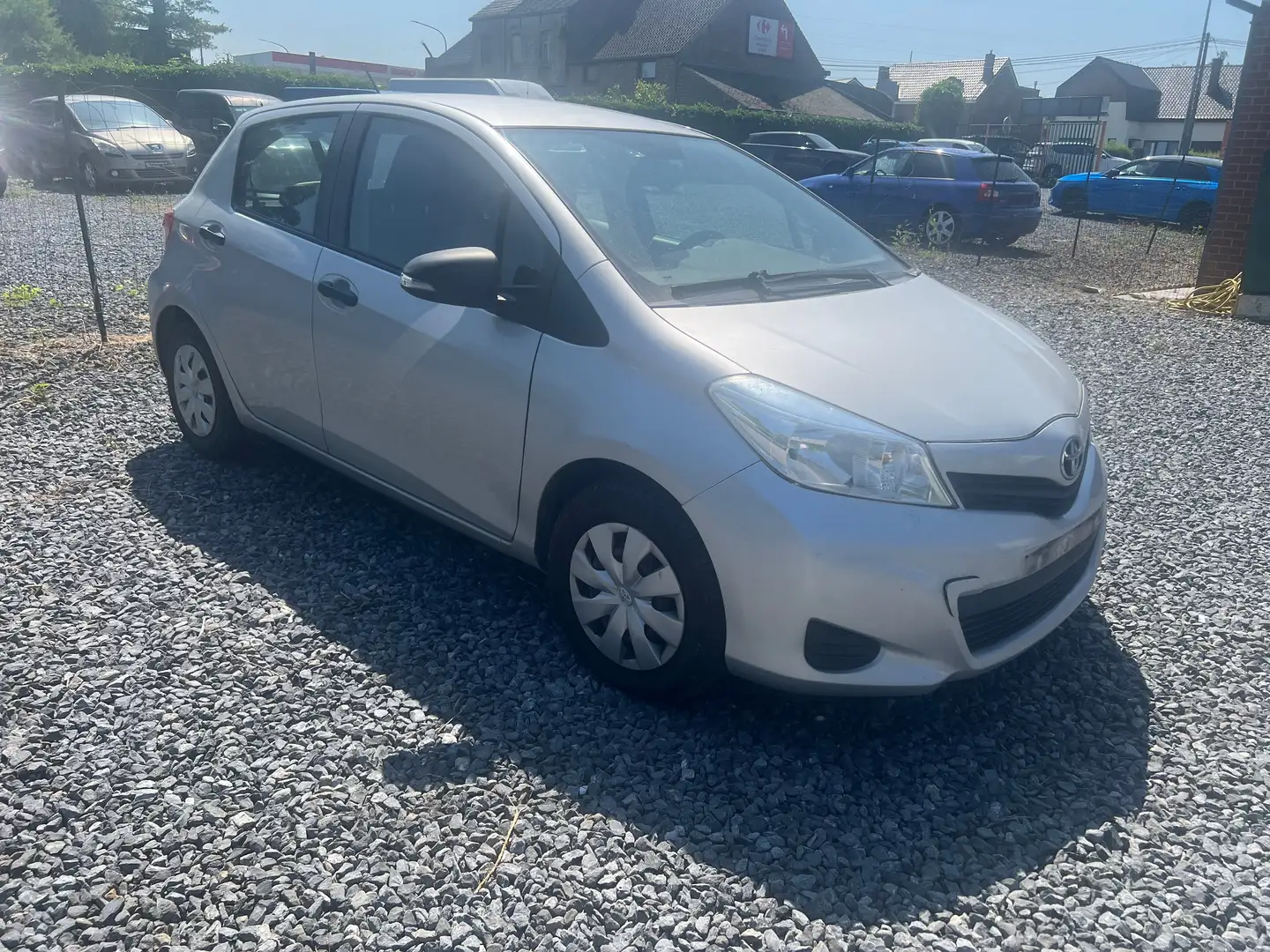 Toyota Yaris 1.0i VVT-i - Prix export / Marchand - Choc AVG Zilver - 2