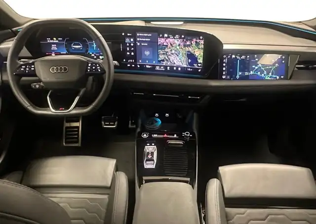 Audi E-Tron view 11
