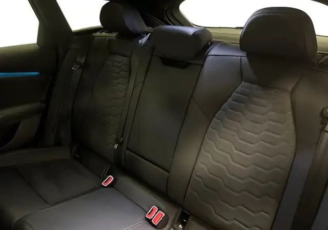 Audi E-Tron view 14