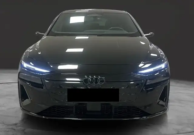 Audi E-Tron view 7