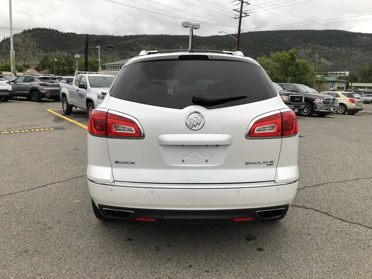 Buick Enclave снимка Buick Enclave
