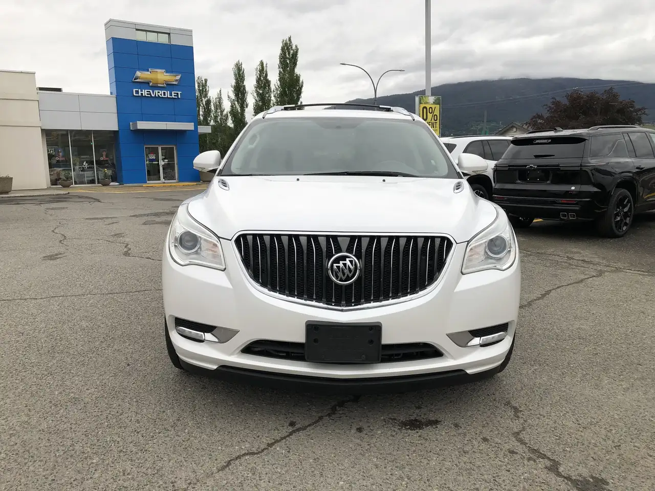 Buick Enclave снимка Buick Enclave