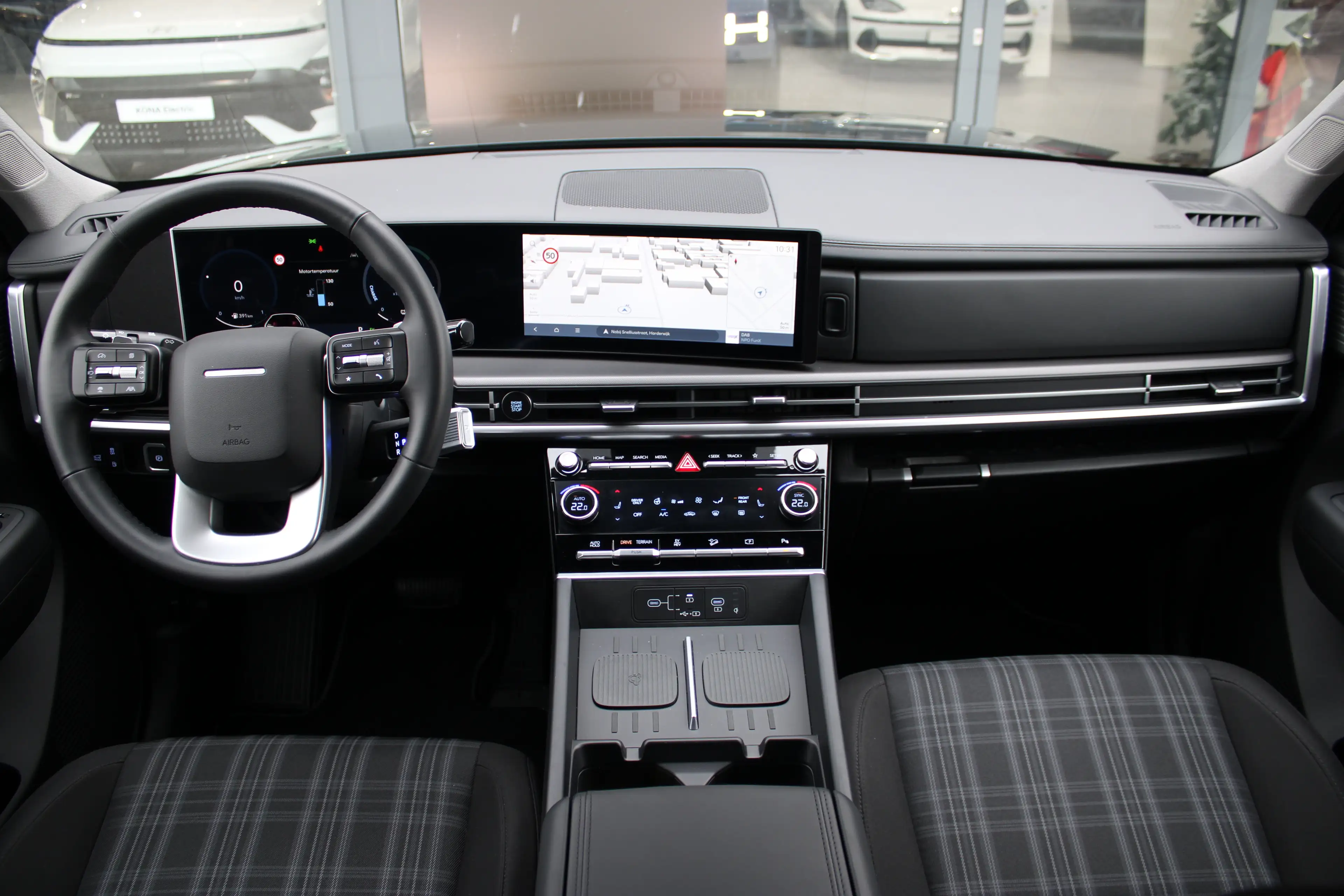 Hyundai SANTA FE 1.6 T-GDI PHEV Comfort Smart 4WD 7p. | Elektrisch — photo 3