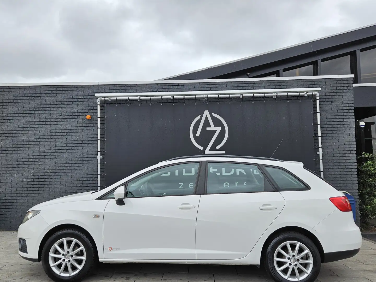 SEAT Ibiza ST 1.2 Style Weiß - 1