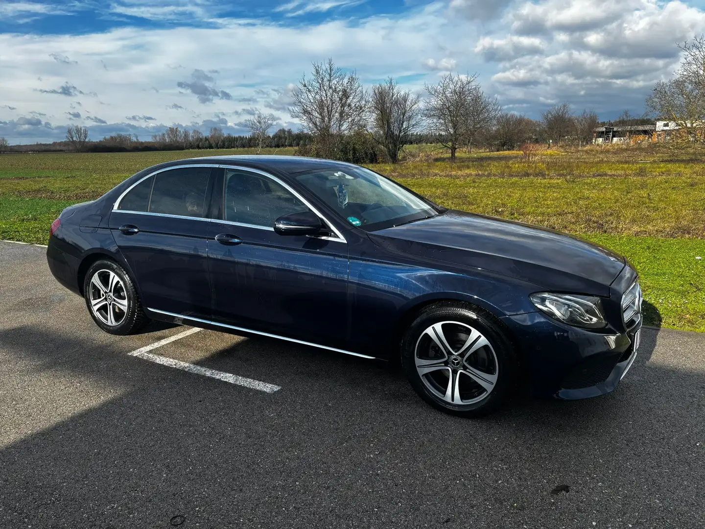 Mercedes-Benz E 220 d 9G-TRONIC Exclusive - 1