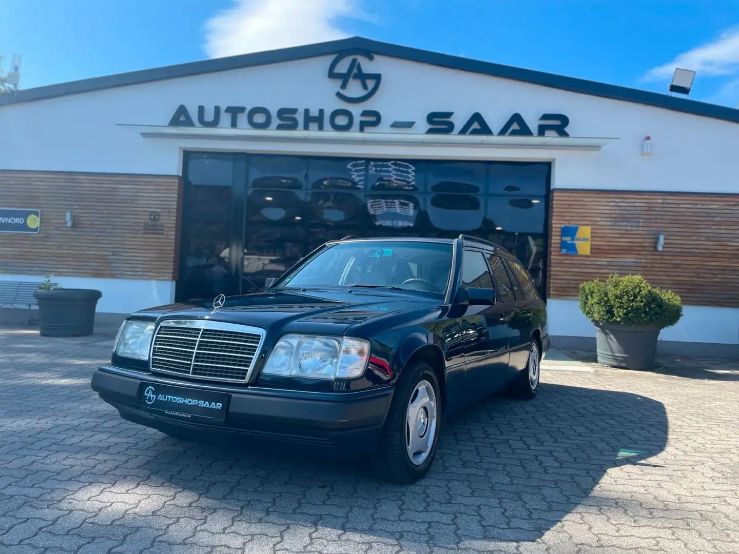 Mercedes-Benz E 220 T/ Tüv 03.2027/Automatik Blu/Azzurro - 1
