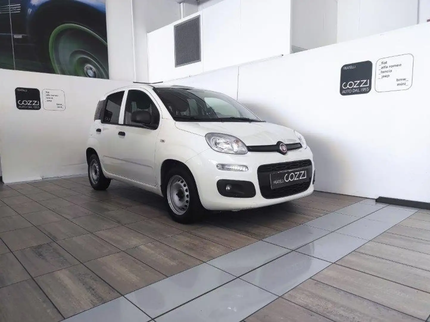 Fiat Panda 1.0 GSE S&S Hybrid Pop Van 2 posti Wit - 1