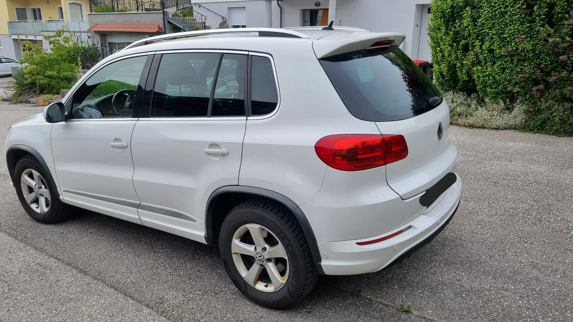 Volkswagen Tiguan R-Line Weiß - 2