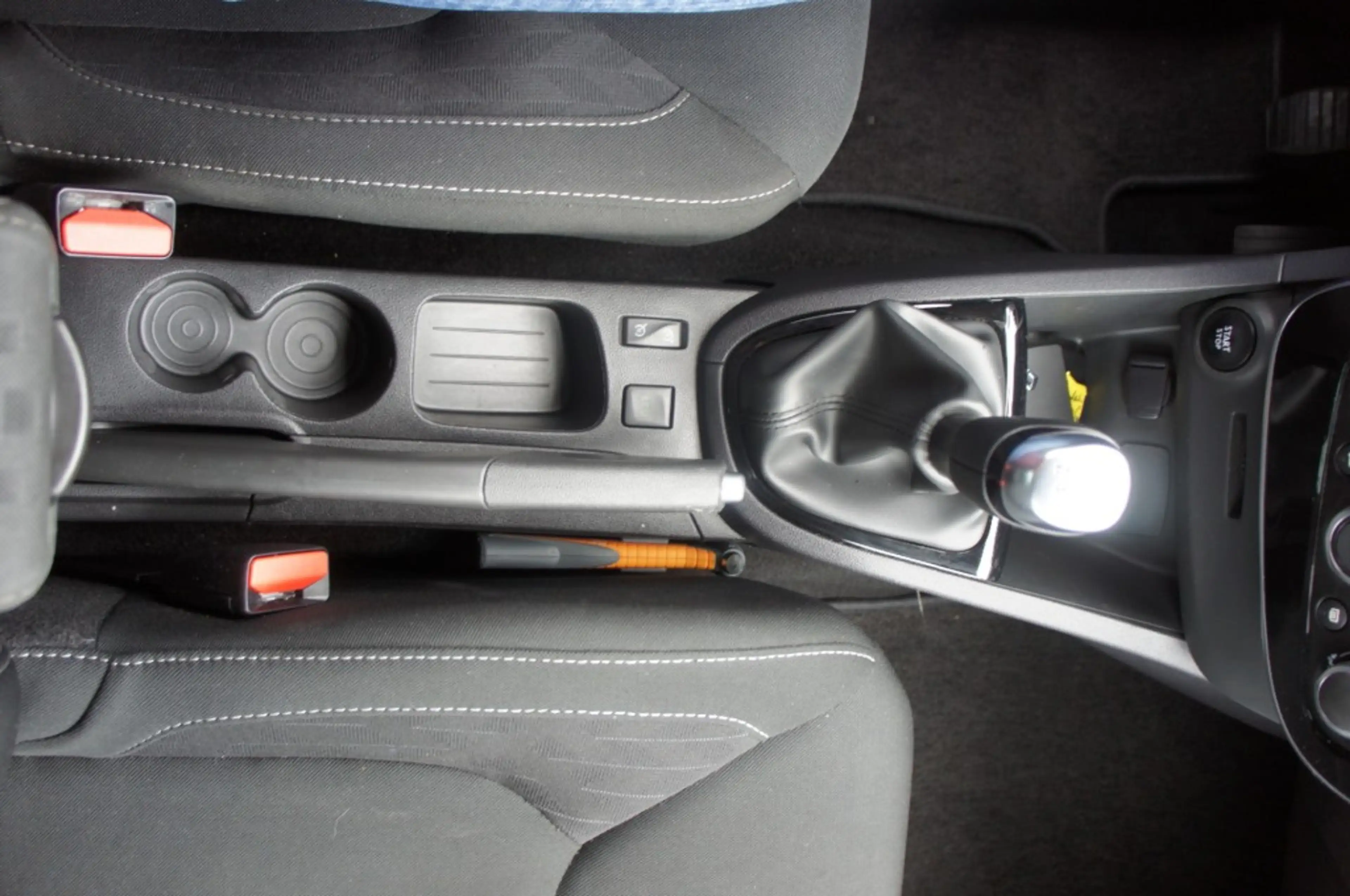 Renault Clio 0.9 TCE LIMITED 1eEIG TREKH/NAVI/PDC//KEYLESS/CRUI — photo 14