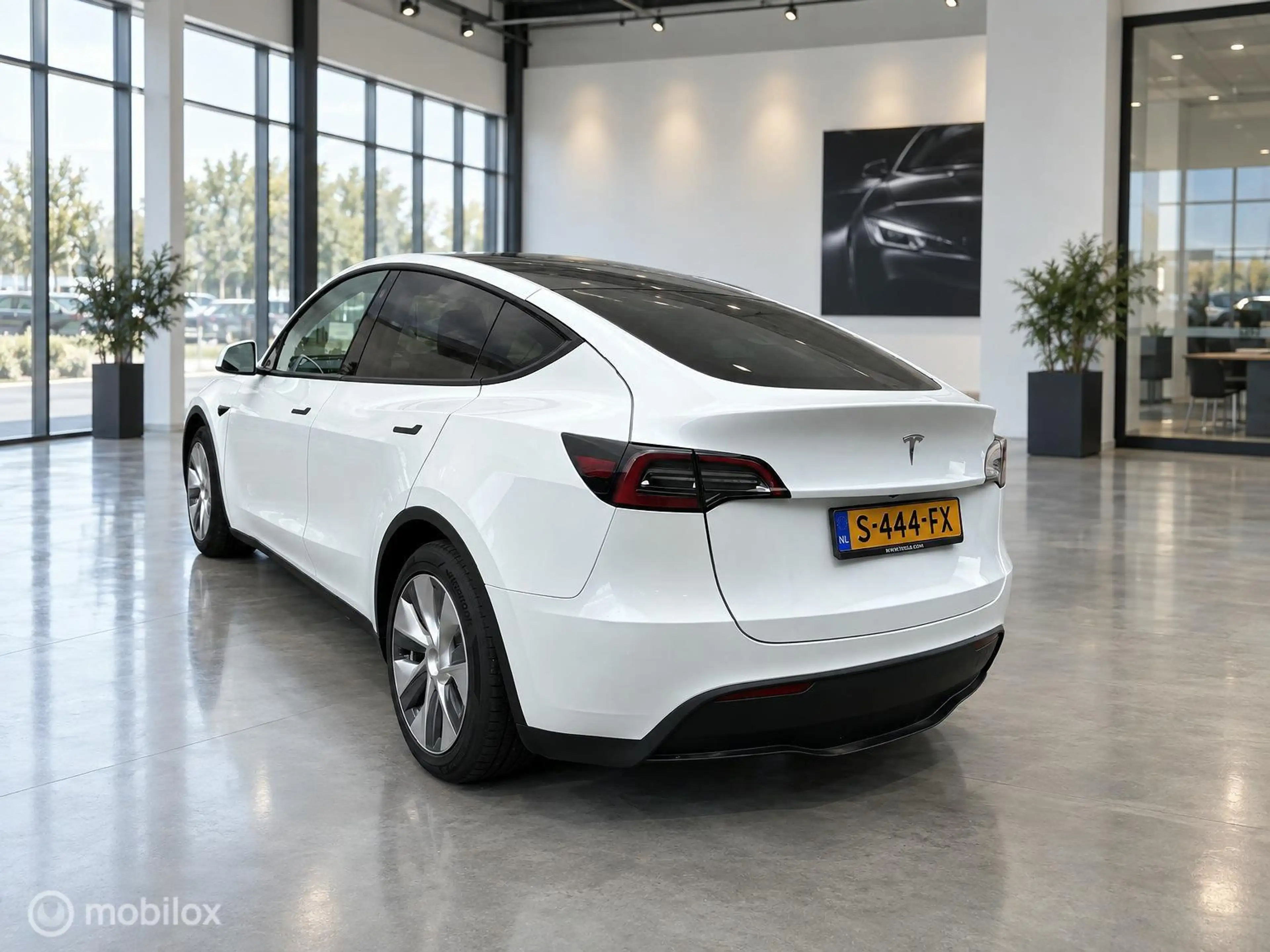 Tesla Model Y RWD 58 kWh LFP | SOH 88% MOBA | Supercharging | Ry — photo 6