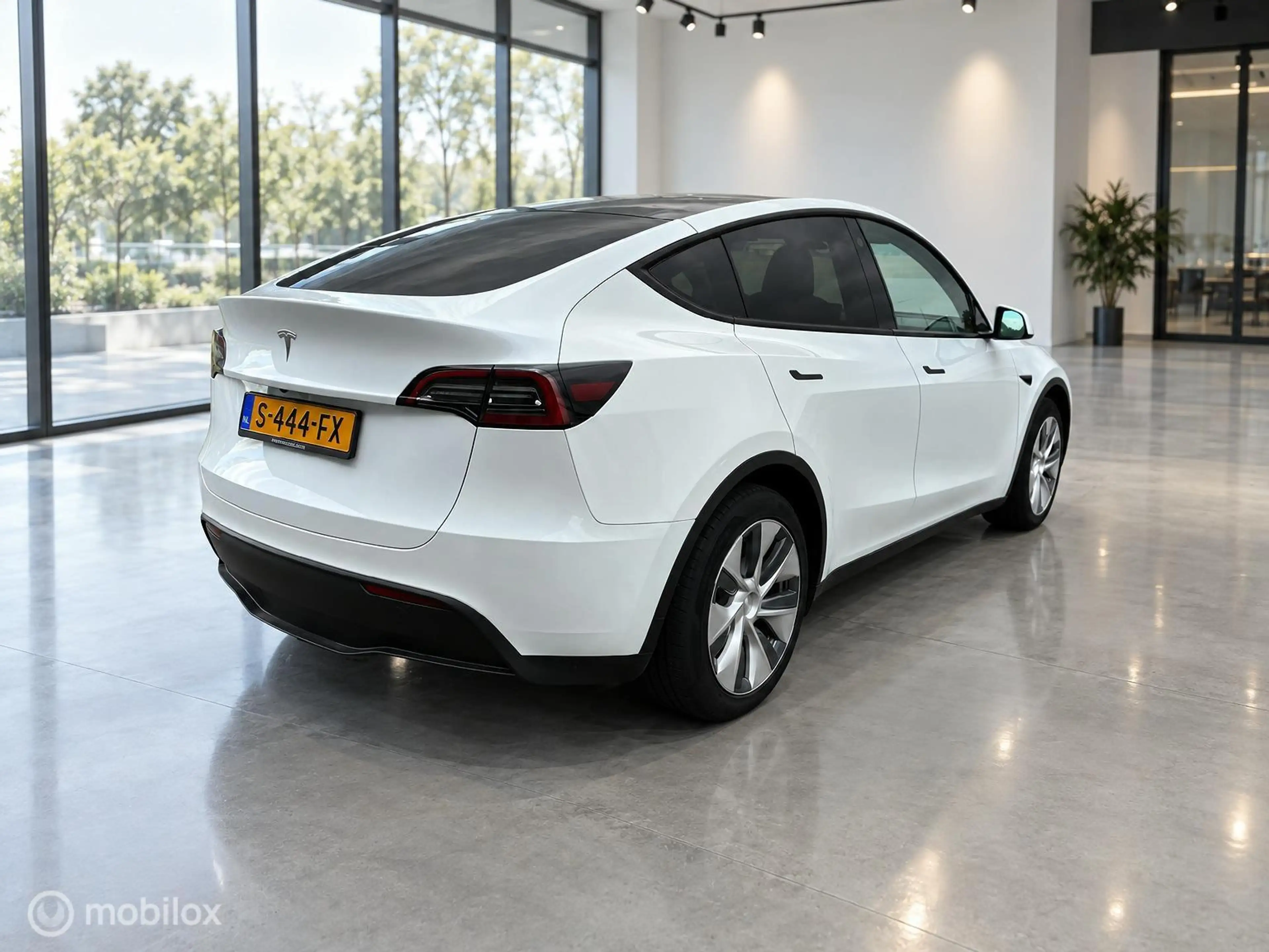Tesla Model Y RWD 58 kWh LFP | SOH 88% MOBA | Supercharging | Ry — photo 8