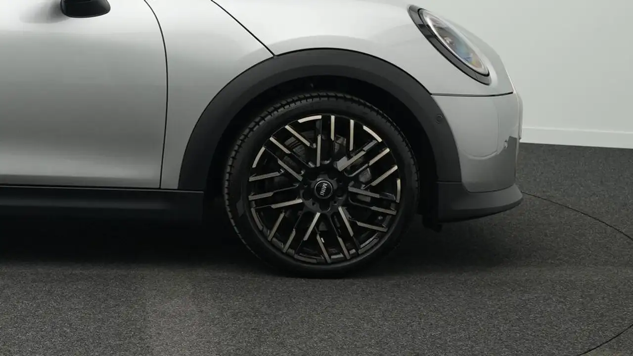MINI Cooper S Favoured Trim 12