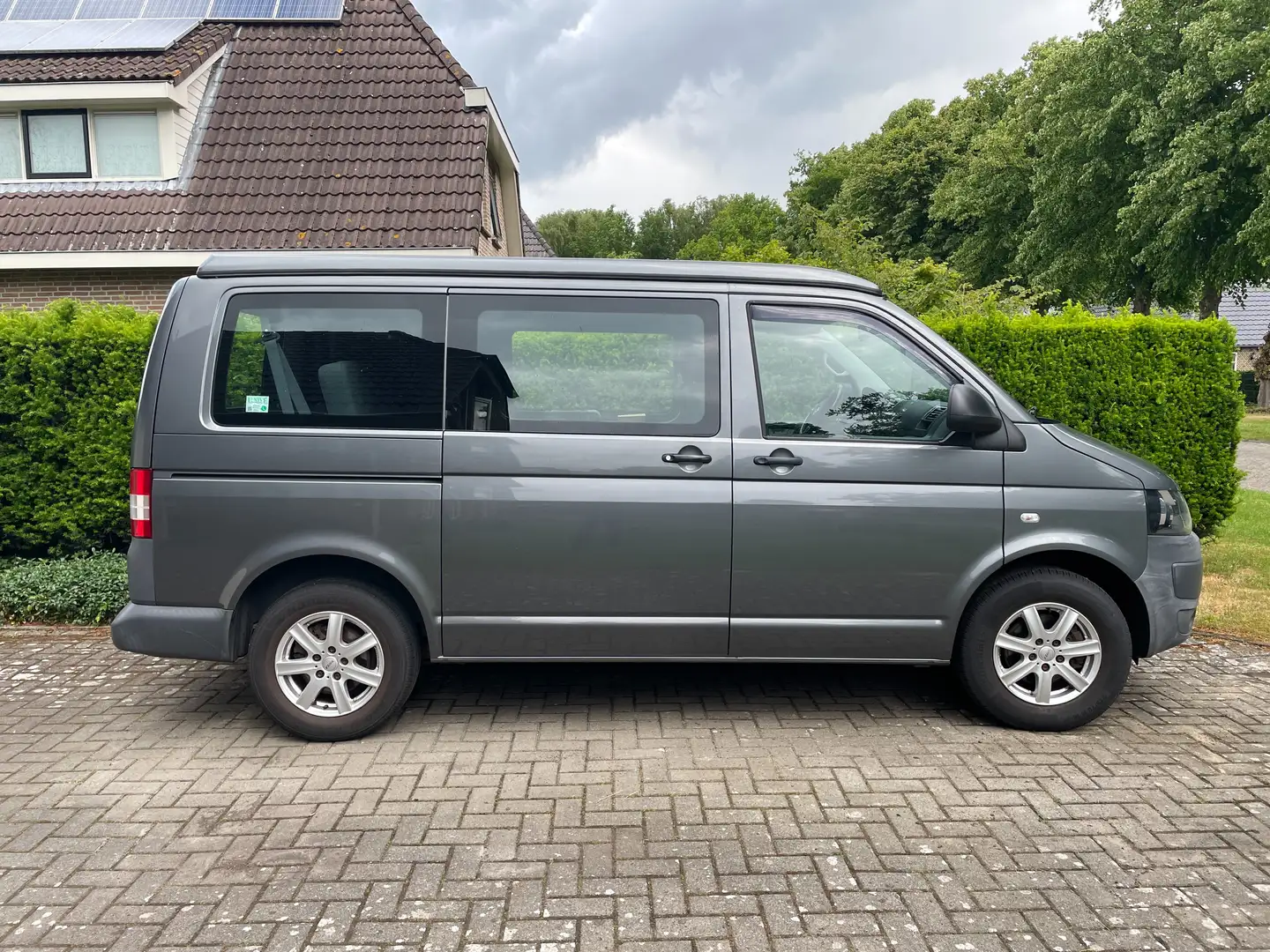 Volkswagen T5 camper Grijs - 2