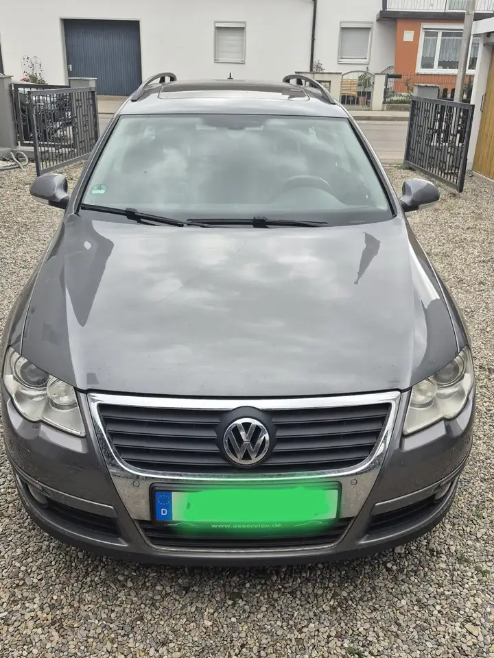 Volkswagen Passat Variant Comfortline — photo 1 of 9