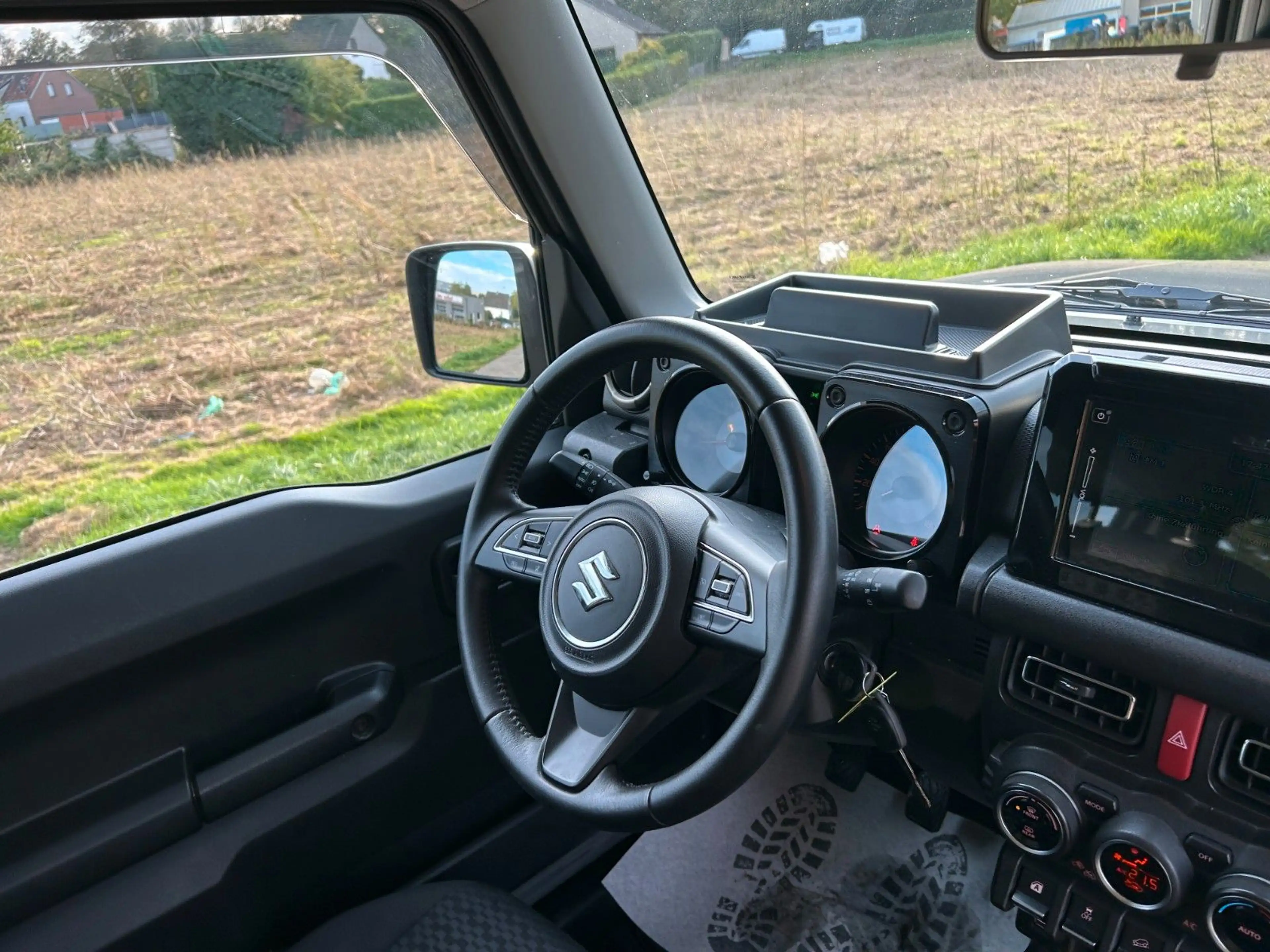 Suzuki Jimny Comfort+ AllGrip 1.5 Navi Höherlegung AHK — photo 20