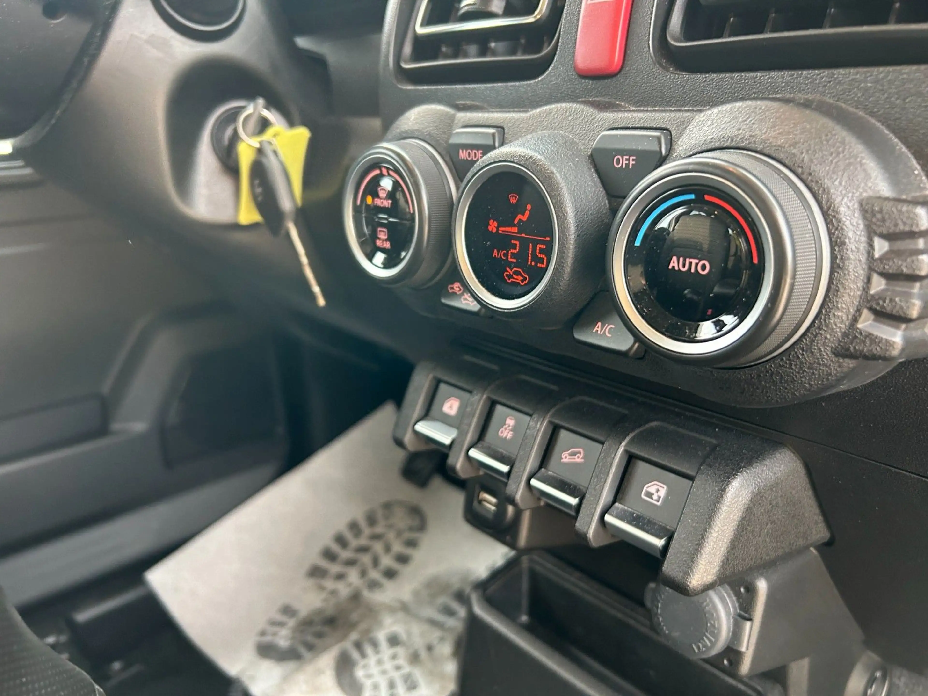 Suzuki Jimny Comfort+ AllGrip 1.5 Navi Höherlegung AHK — photo 22