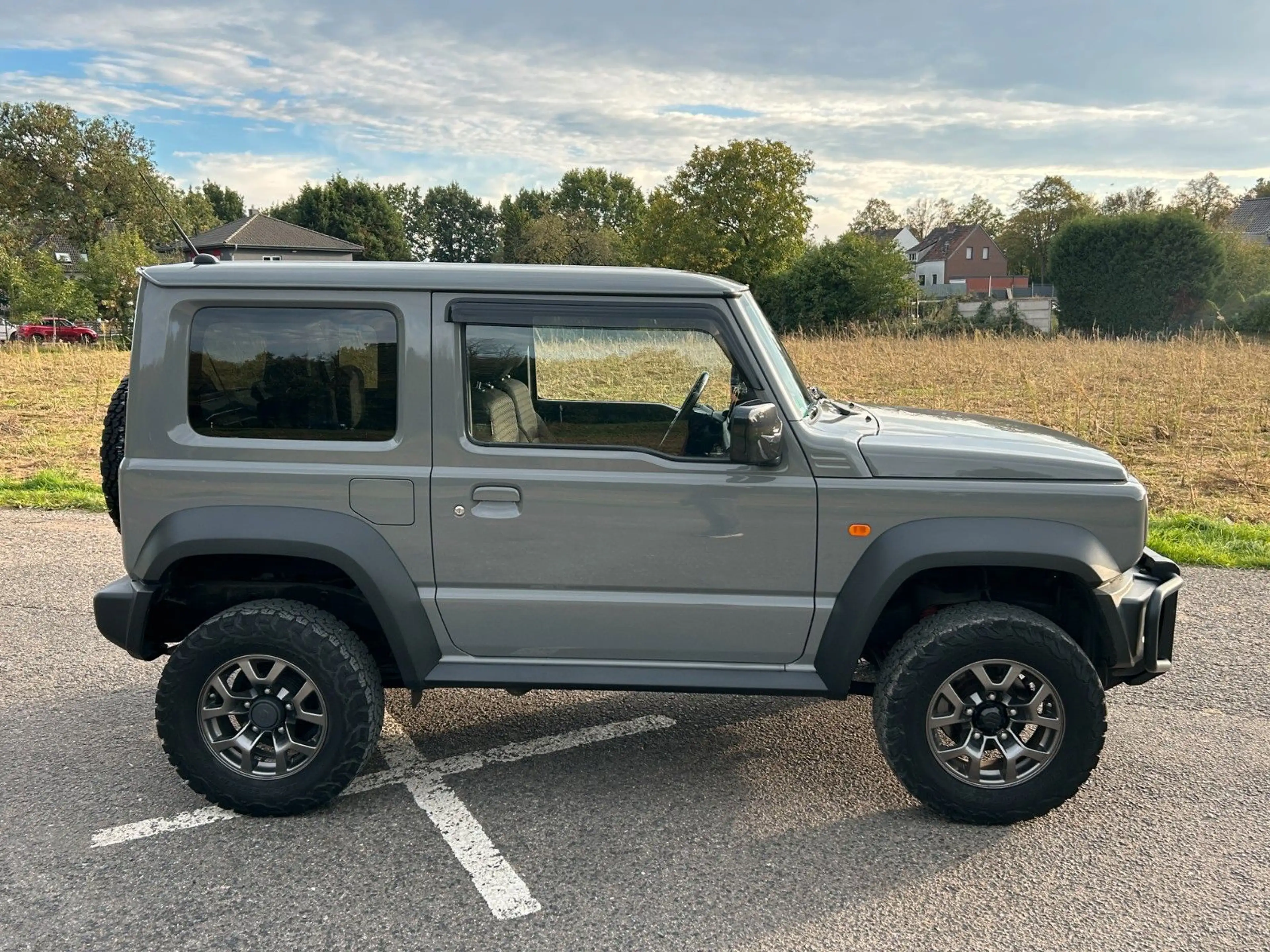 Suzuki Jimny Comfort+ AllGrip 1.5 Navi Höherlegung AHK — photo 8