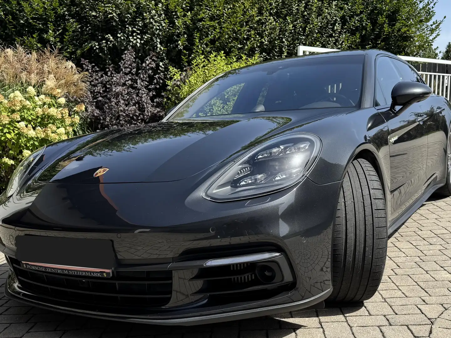 Porsche Panamera Panamera 4 E-Hybrid PHEV Sport Turismo Schwarz - 2