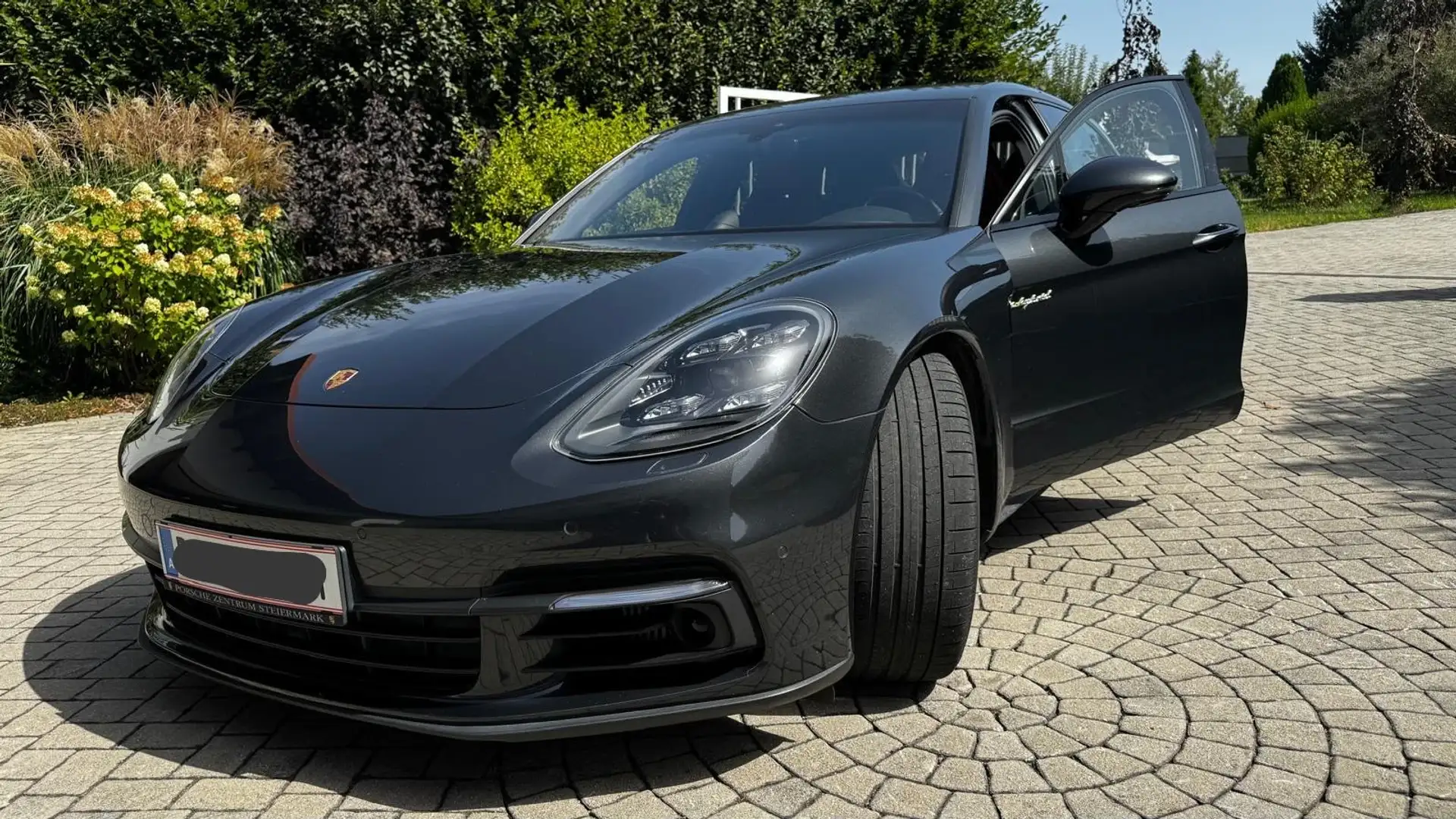 Porsche Panamera Panamera 4 E-Hybrid PHEV Sport Turismo Schwarz - 1