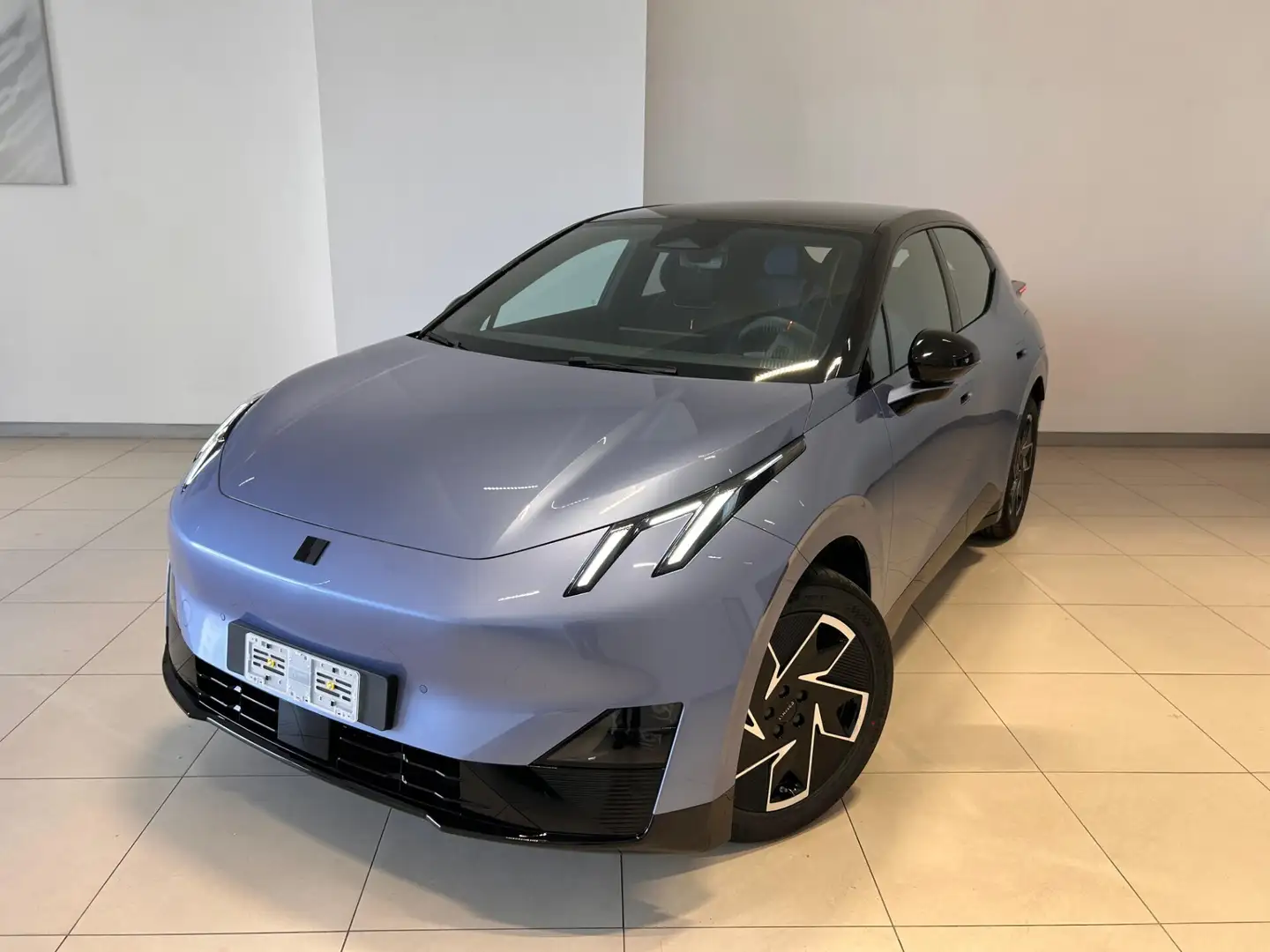 Lynk & Co 02 EV 200kW Core Bleu - 1