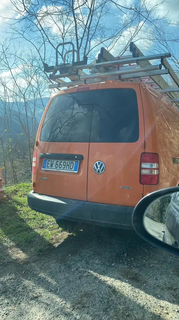 Volkswagen Touran 2.0 metano Naranja - 1