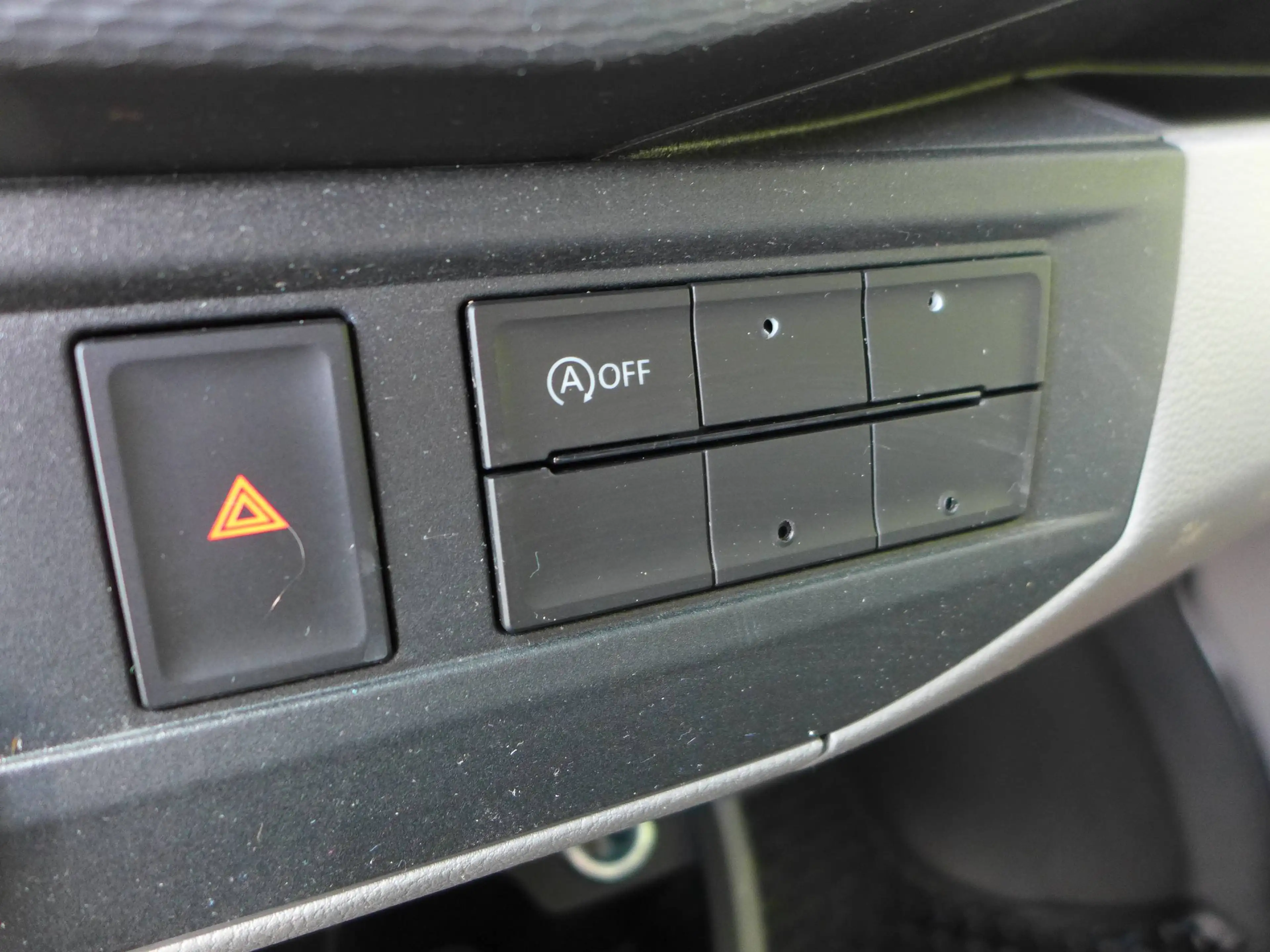 Volkswagen T6.1 Transporter Transporter T6.1 2.0 TDI DSG Kurz LED/NAVI/ACC/SideAssist — photo 8