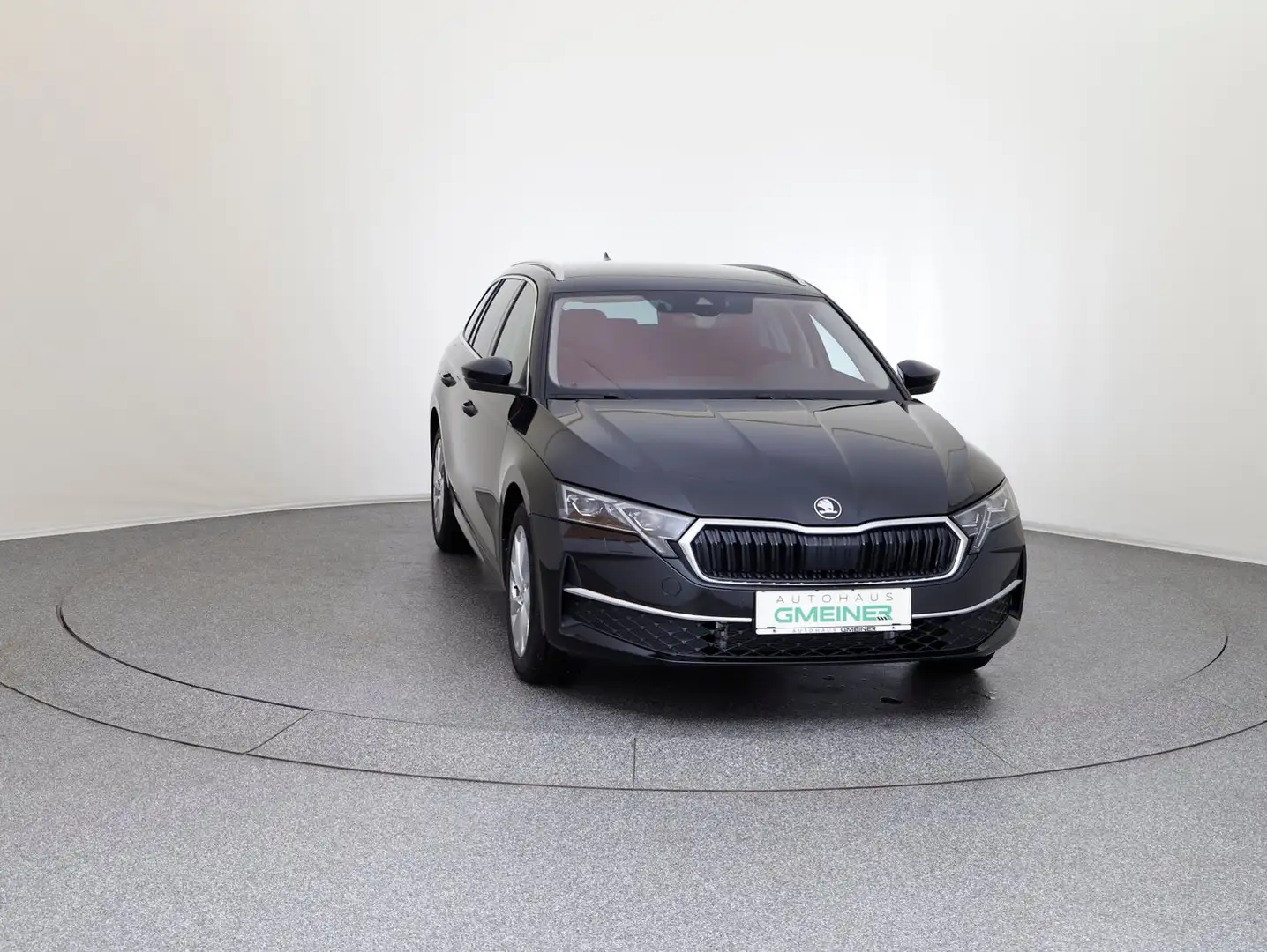 Skoda Octavia Selection TDI DSG Schwarz - 2