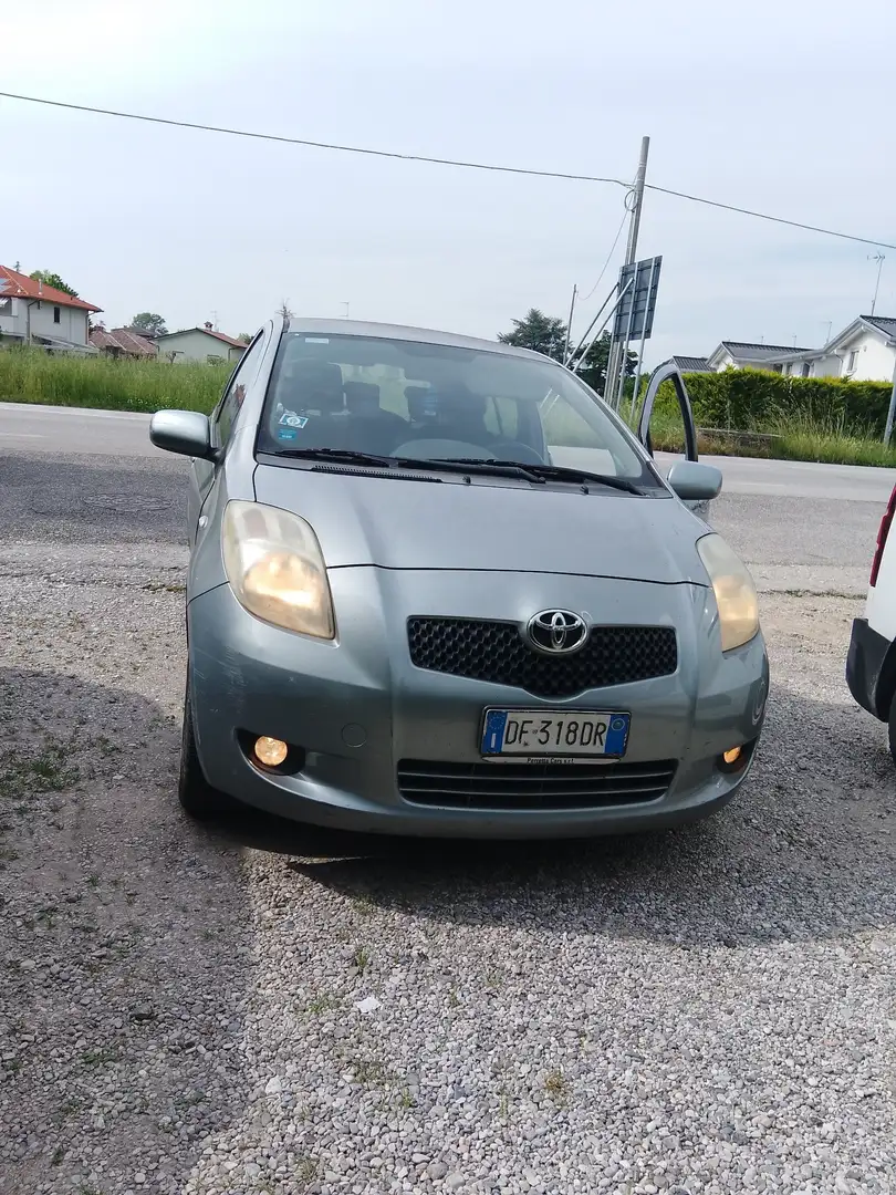 Toyota Yaris 5p 1.0  GPL  OK NEOPATENTATO - 1