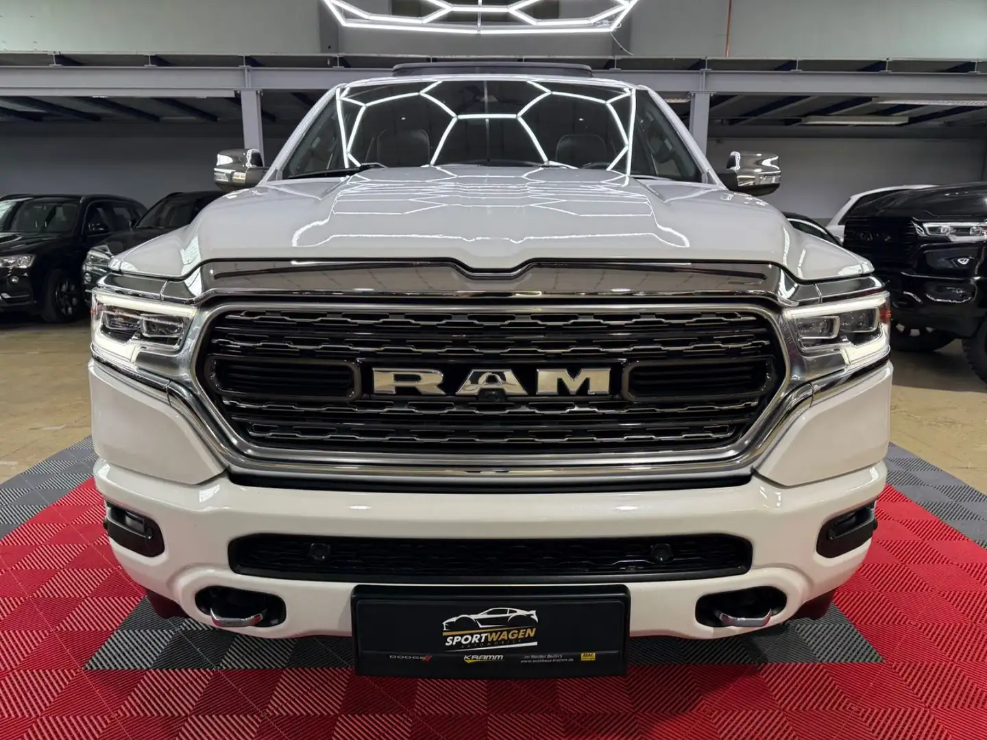 Dodge RAM 1500 5.7 HEMI Limited 4X4 LPG Panorama 360° Blanco - 2