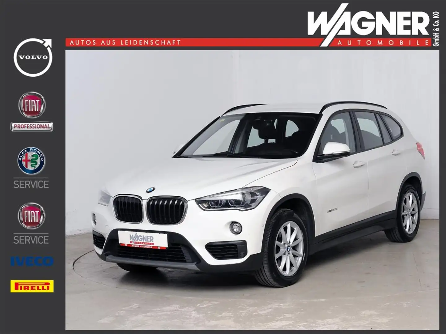 BMW X1 xDrive20d Aut. *AHK * Navi * 8-fach * LED* Blanc - 1